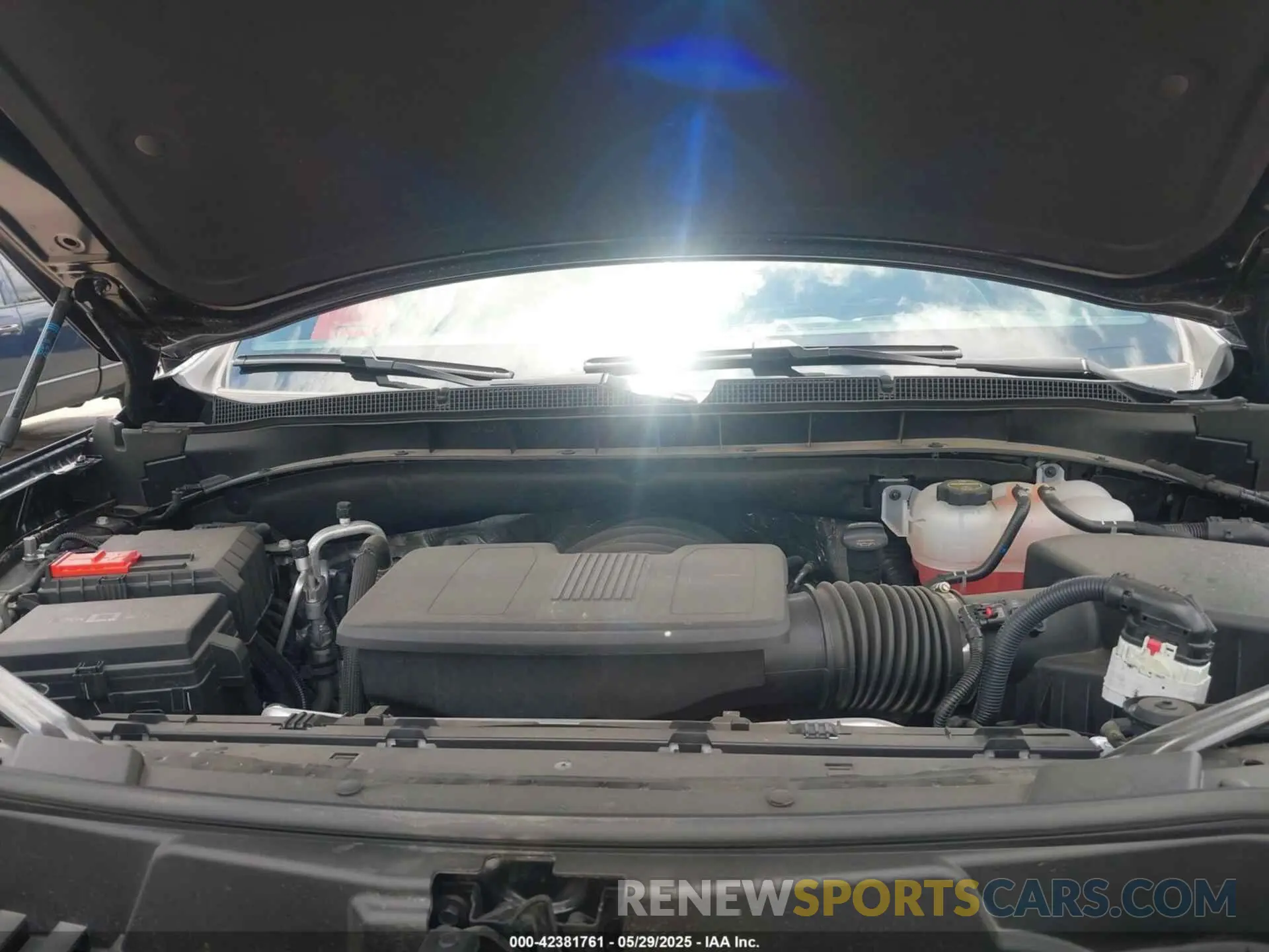 10 fotografías del automóvil dañado 1GNS6DRD3SR228259 CHEVROLET SUBURBAN 2025