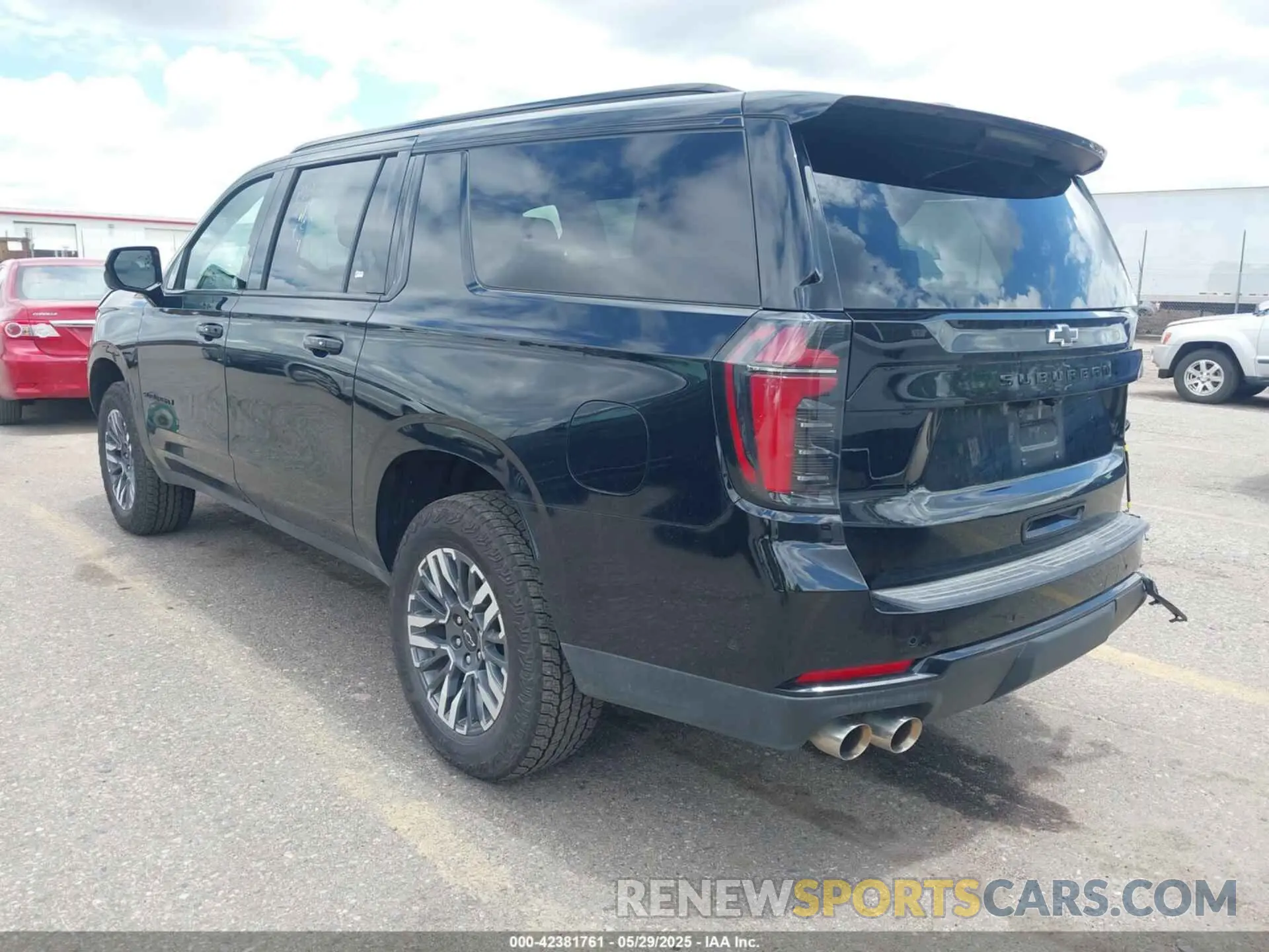 3 fotografías del automóvil dañado 1GNS6DRD3SR228259 CHEVROLET SUBURBAN 2025