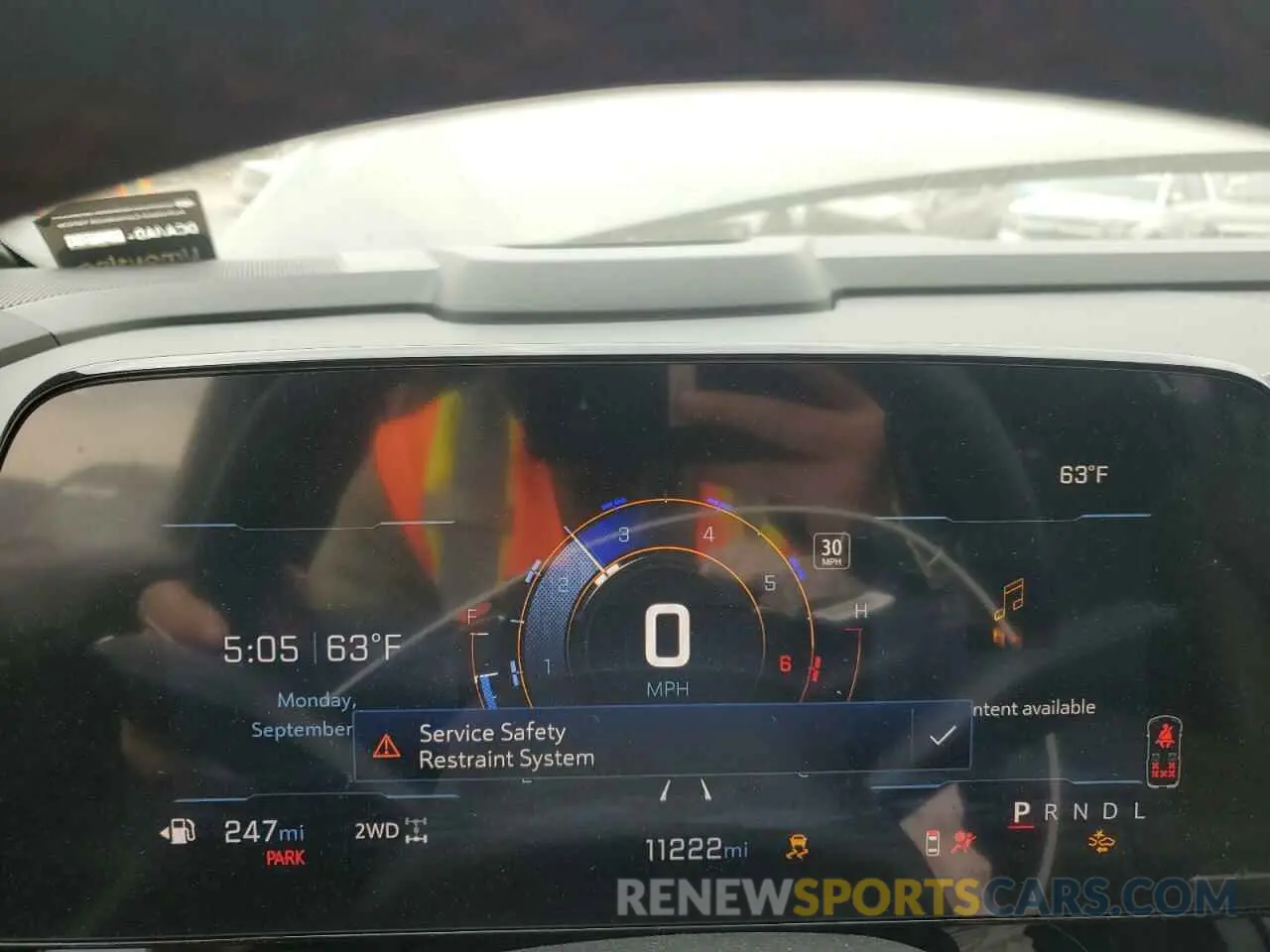 9 fotografías del automóvil dañado 1GNS6ERD0SR100843 CHEVROLET SUBURBAN 2025