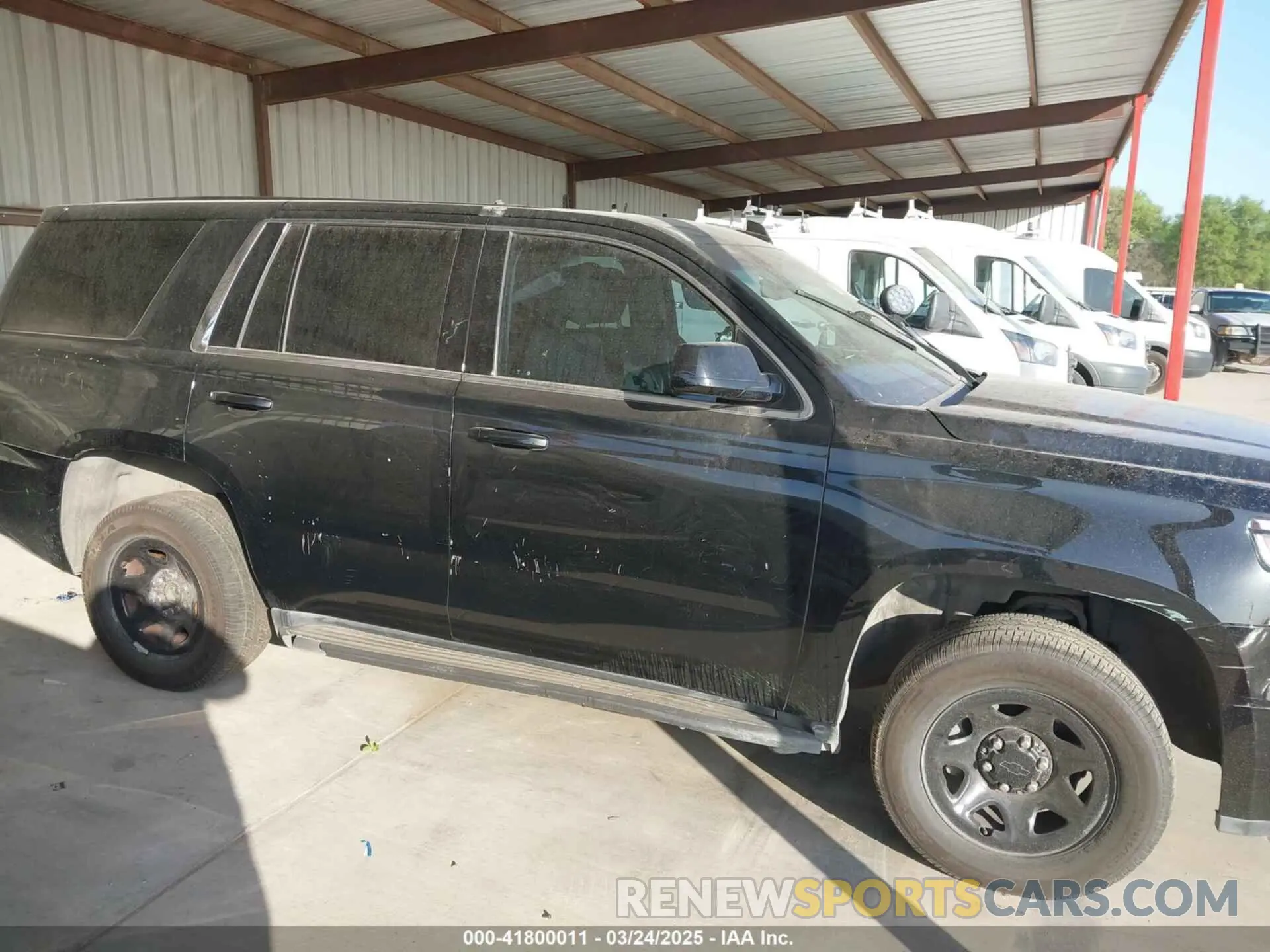 13 fotografías del automóvil dañado 1GNLCDEC0KR390778 CHEVROLET TAHOE 2019