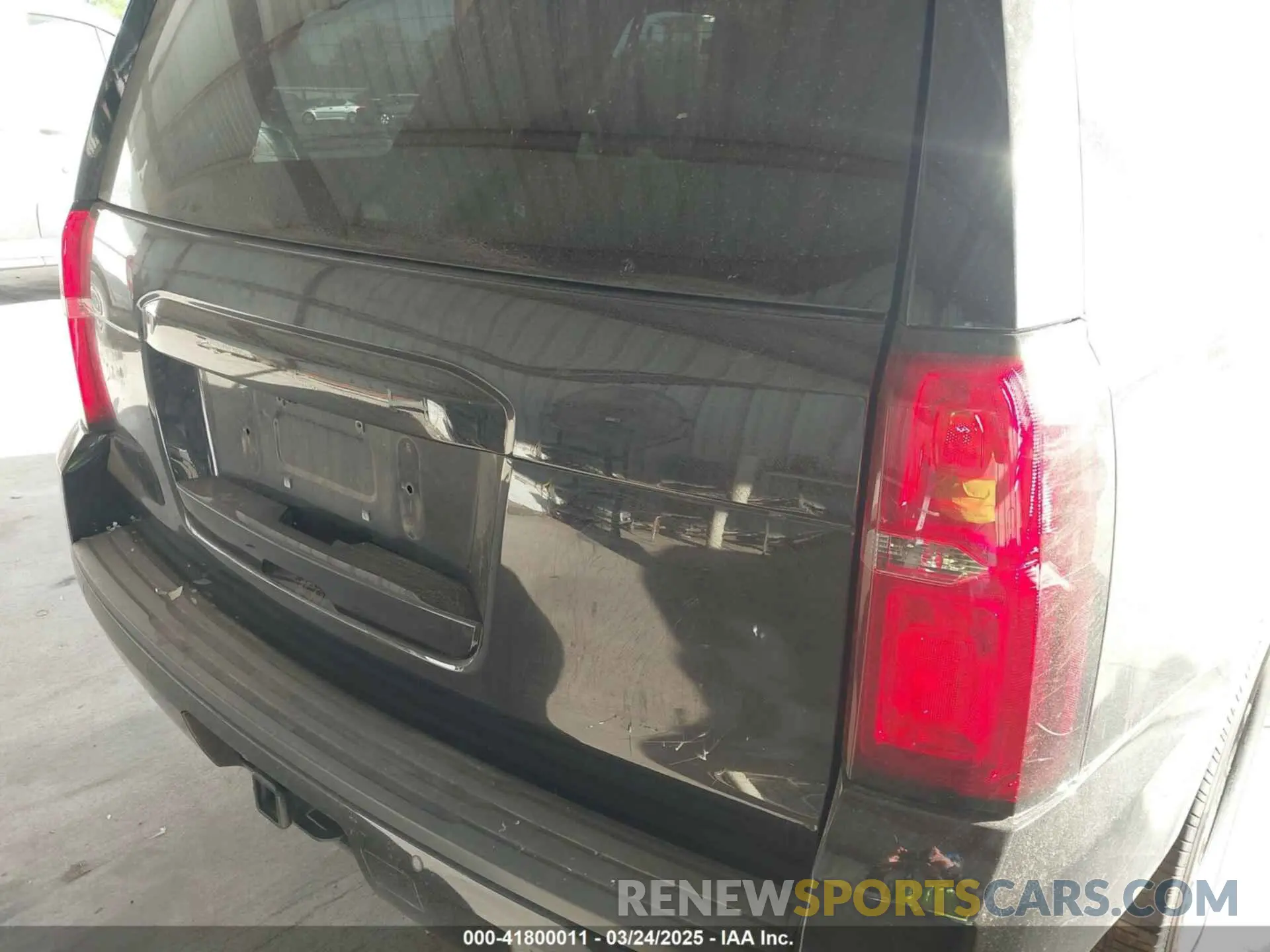 19 fotografías del automóvil dañado 1GNLCDEC0KR390778 CHEVROLET TAHOE 2019