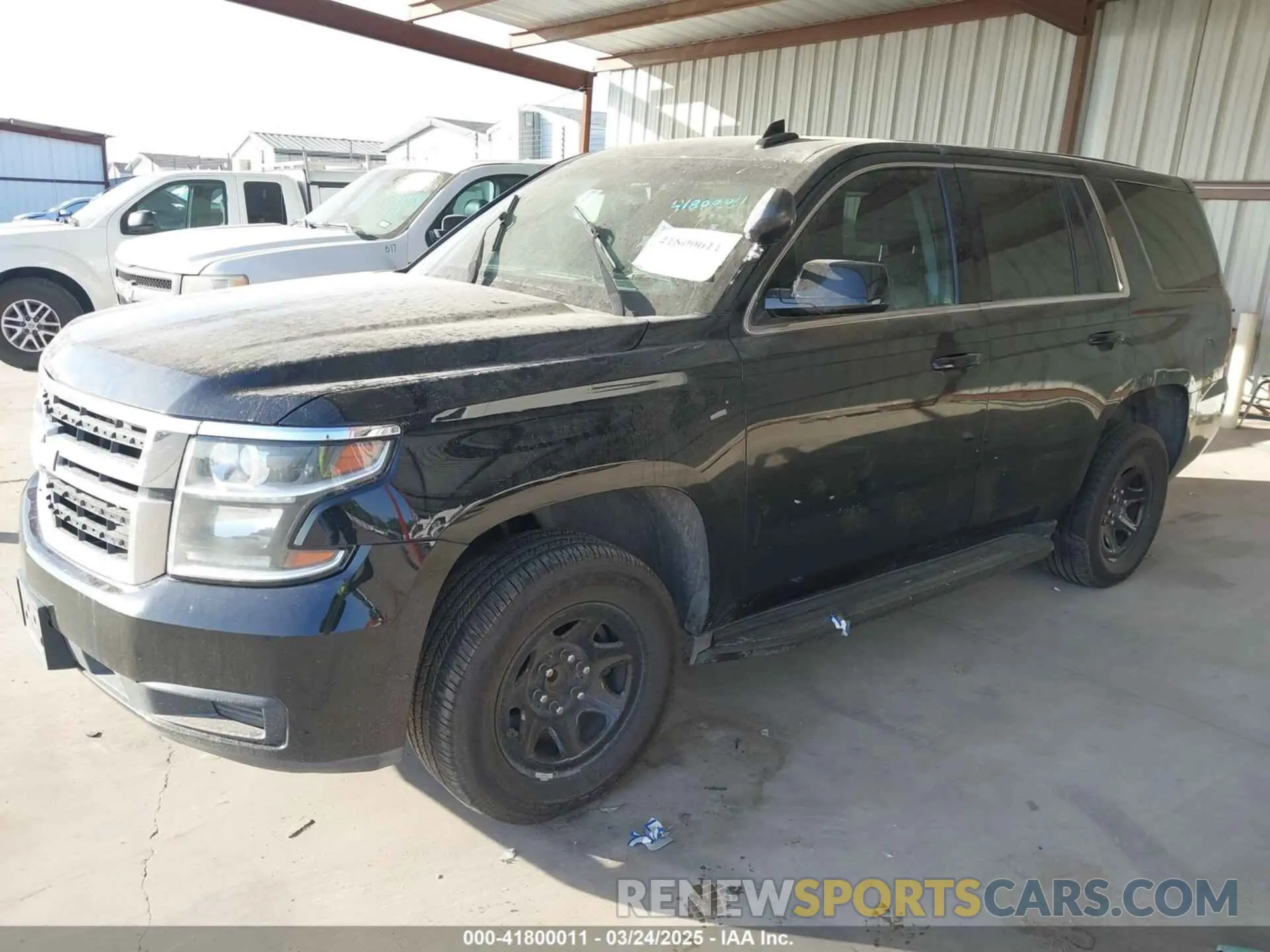 2 fotografías del automóvil dañado 1GNLCDEC0KR390778 CHEVROLET TAHOE 2019