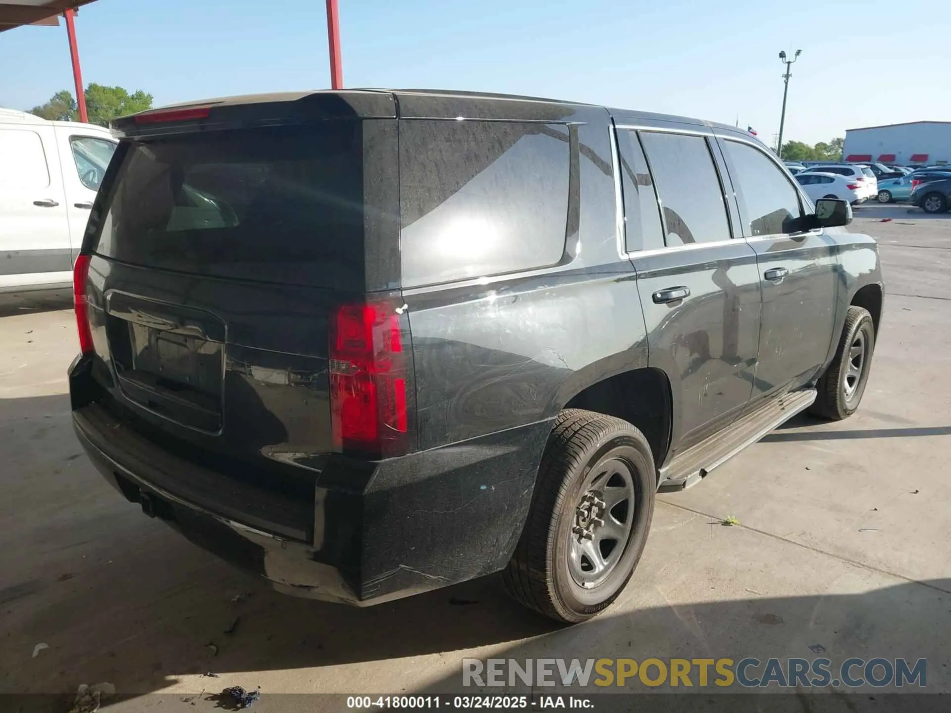 4 fotografías del automóvil dañado 1GNLCDEC0KR390778 CHEVROLET TAHOE 2019