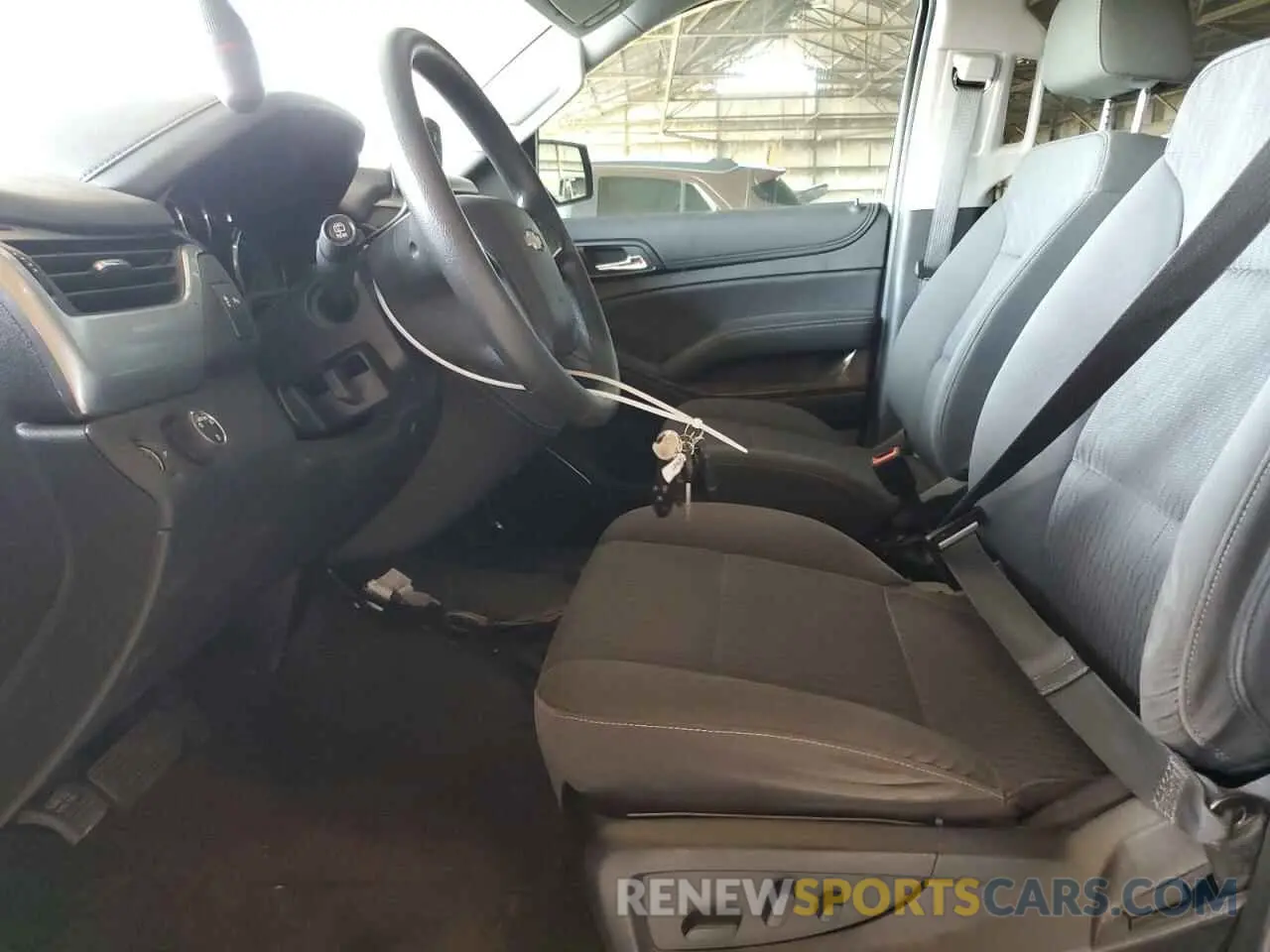 7 fotografías del automóvil dañado 1GNLCDEC1KR300067 CHEVROLET TAHOE 2019