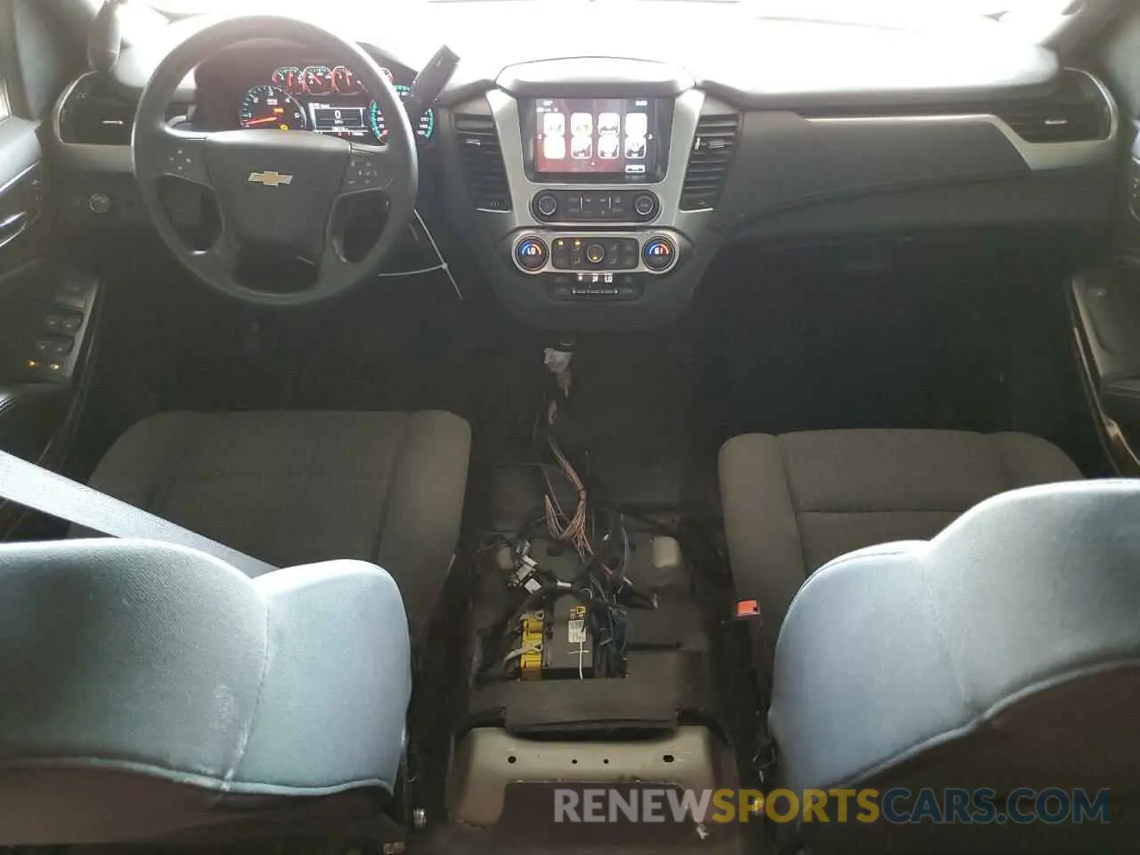 8 fotografías del automóvil dañado 1GNLCDEC1KR300067 CHEVROLET TAHOE 2019