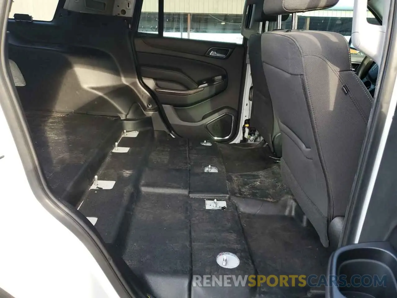 11 fotografías del automóvil dañado 1GNLCDEC4KR220035 CHEVROLET TAHOE 2019