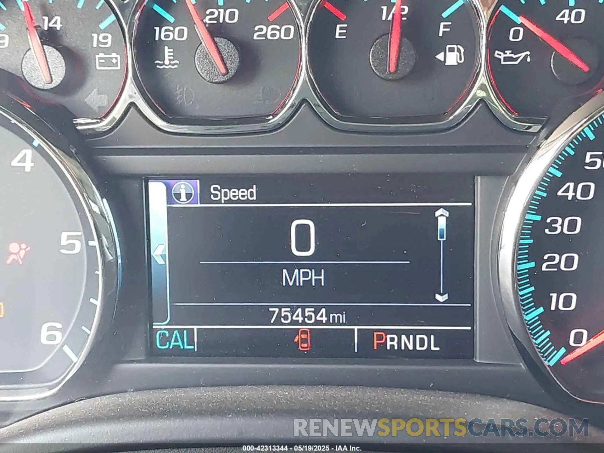 15 fotografías del automóvil dañado 1GNLCDEC5KR205415 CHEVROLET TAHOE 2019