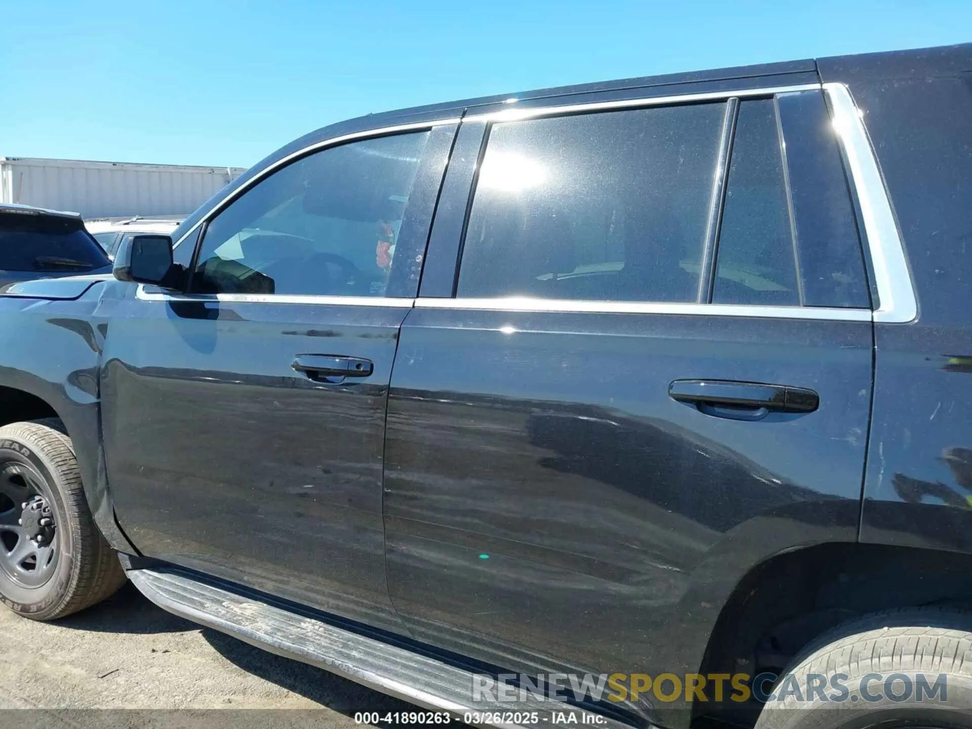 14 fotografías del automóvil dañado 1GNLCDECXKR133529 CHEVROLET TAHOE 2019