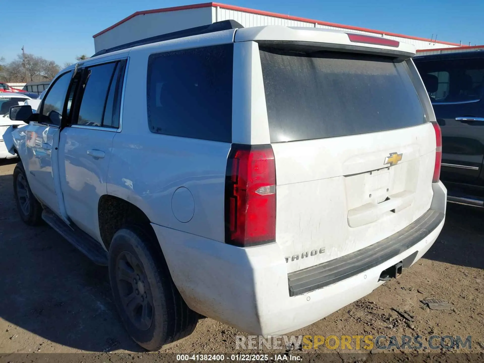 3 fotografías del automóvil dañado 1GNSCAKC3KR238217 CHEVROLET TAHOE 2019