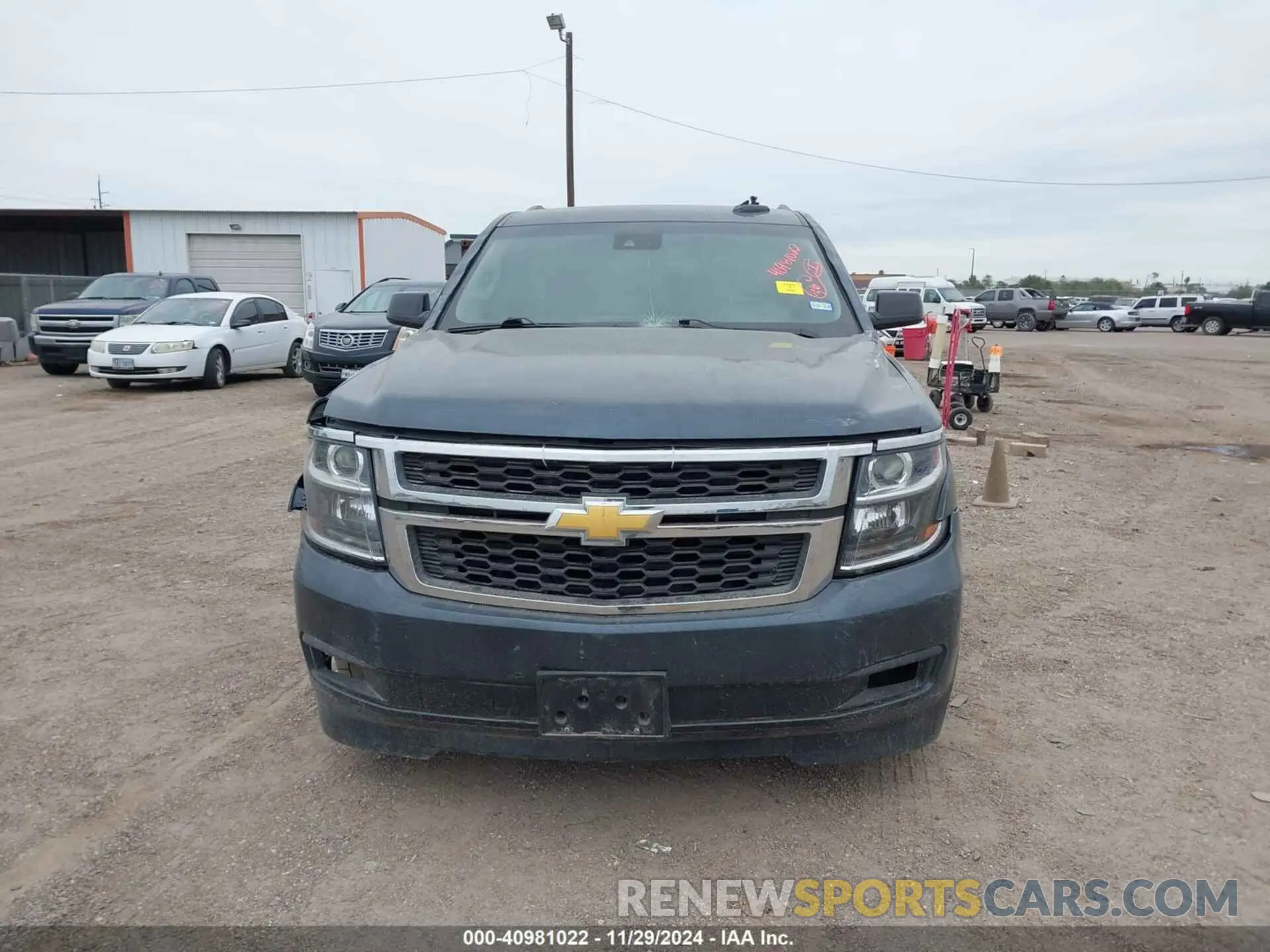 12 fotografías del automóvil dañado 1GNSCAKC7KR164171 CHEVROLET TAHOE 2019