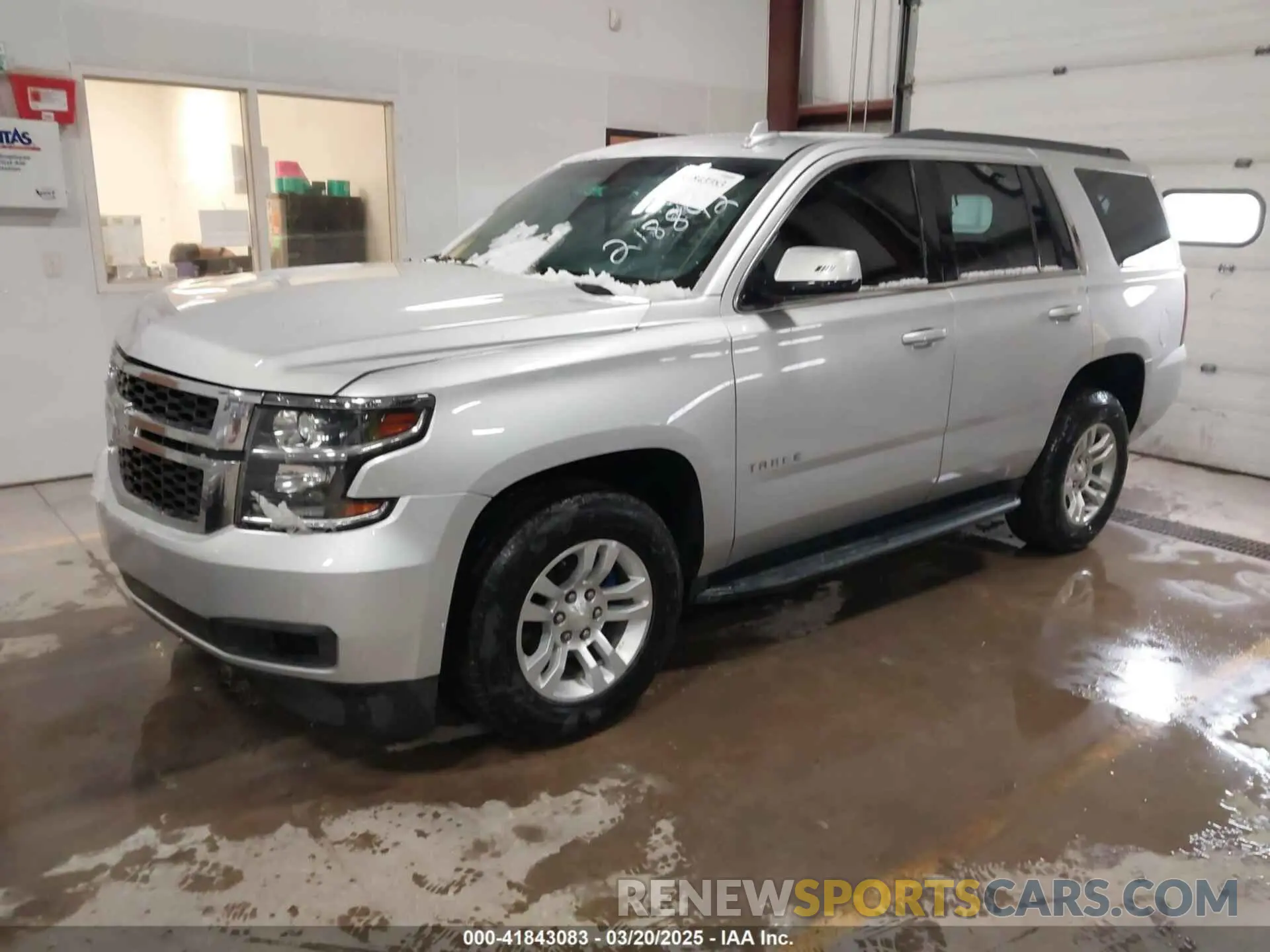 2 fotografías del automóvil dañado 1GNSCAKC7KR218892 CHEVROLET TAHOE 2019