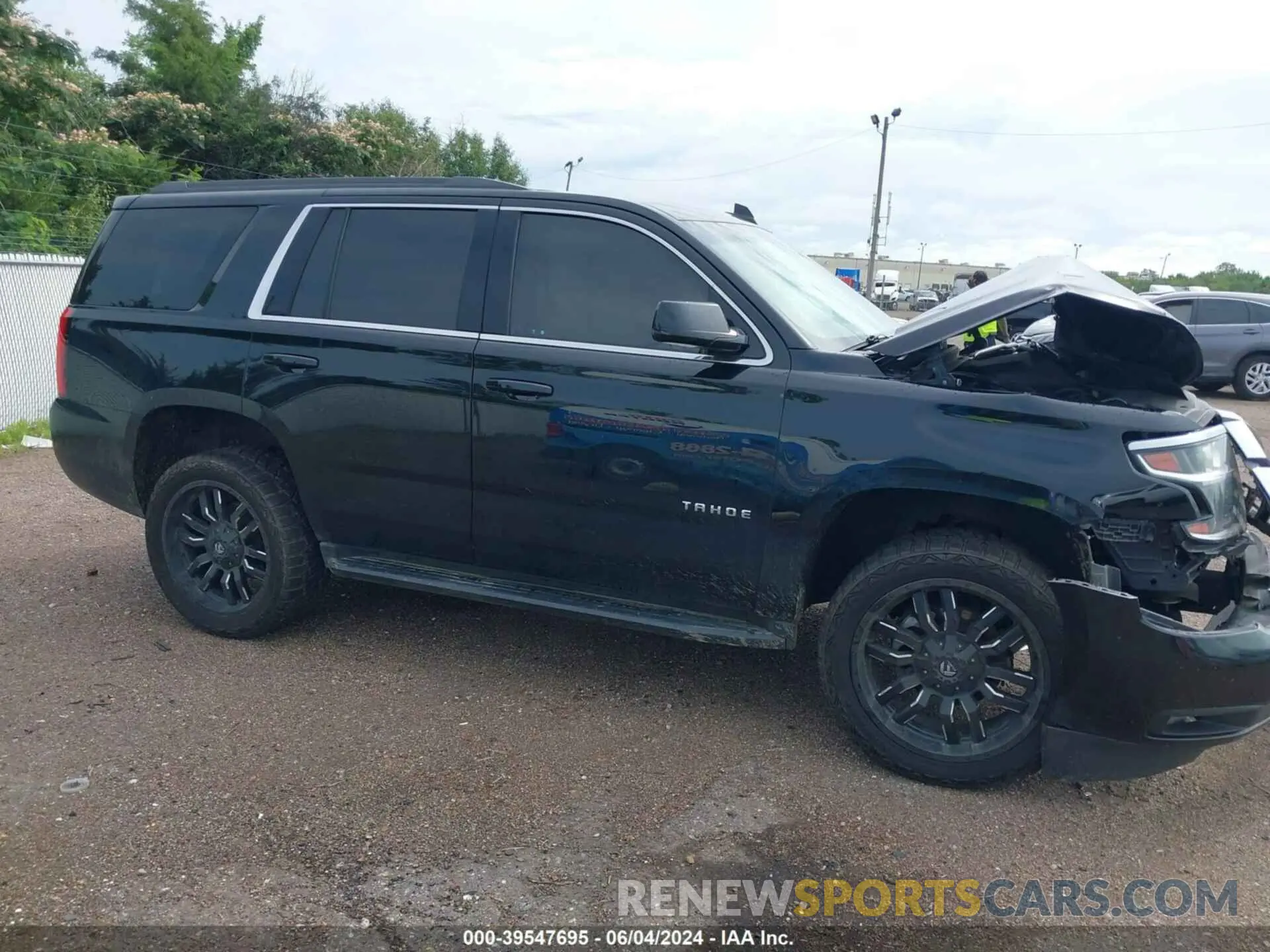 12 fotografías del automóvil dañado 1GNSCAKCXKR268427 CHEVROLET TAHOE 2019