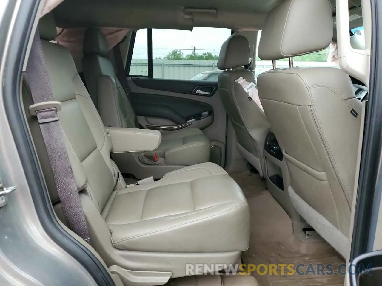 11 fotografías del automóvil dañado 1GNSCBKC1KR168030 CHEVROLET TAHOE 2019