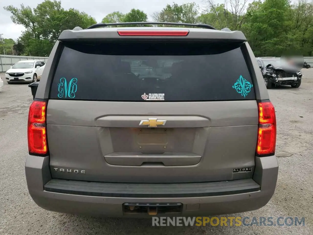 6 fotografías del automóvil dañado 1GNSCBKC1KR168030 CHEVROLET TAHOE 2019