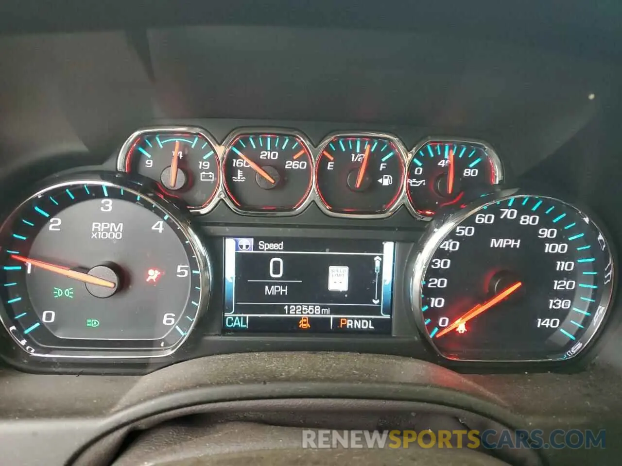 9 fotografías del automóvil dañado 1GNSCBKC1KR168030 CHEVROLET TAHOE 2019