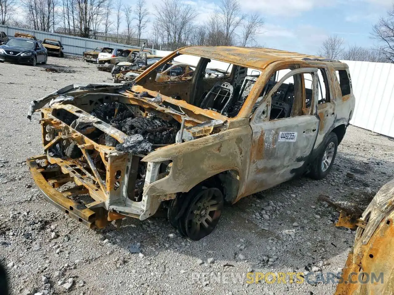 1 fotografías del automóvil dañado 1GNSCBKC5KR293404 CHEVROLET TAHOE 2019