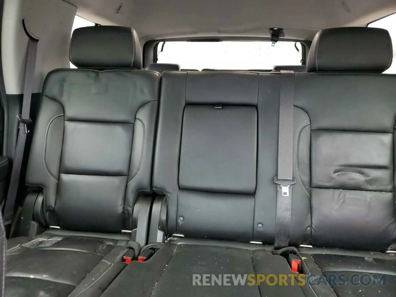 10 fotografías del automóvil dañado 1GNSCBKC6KR393012 CHEVROLET TAHOE 2019
