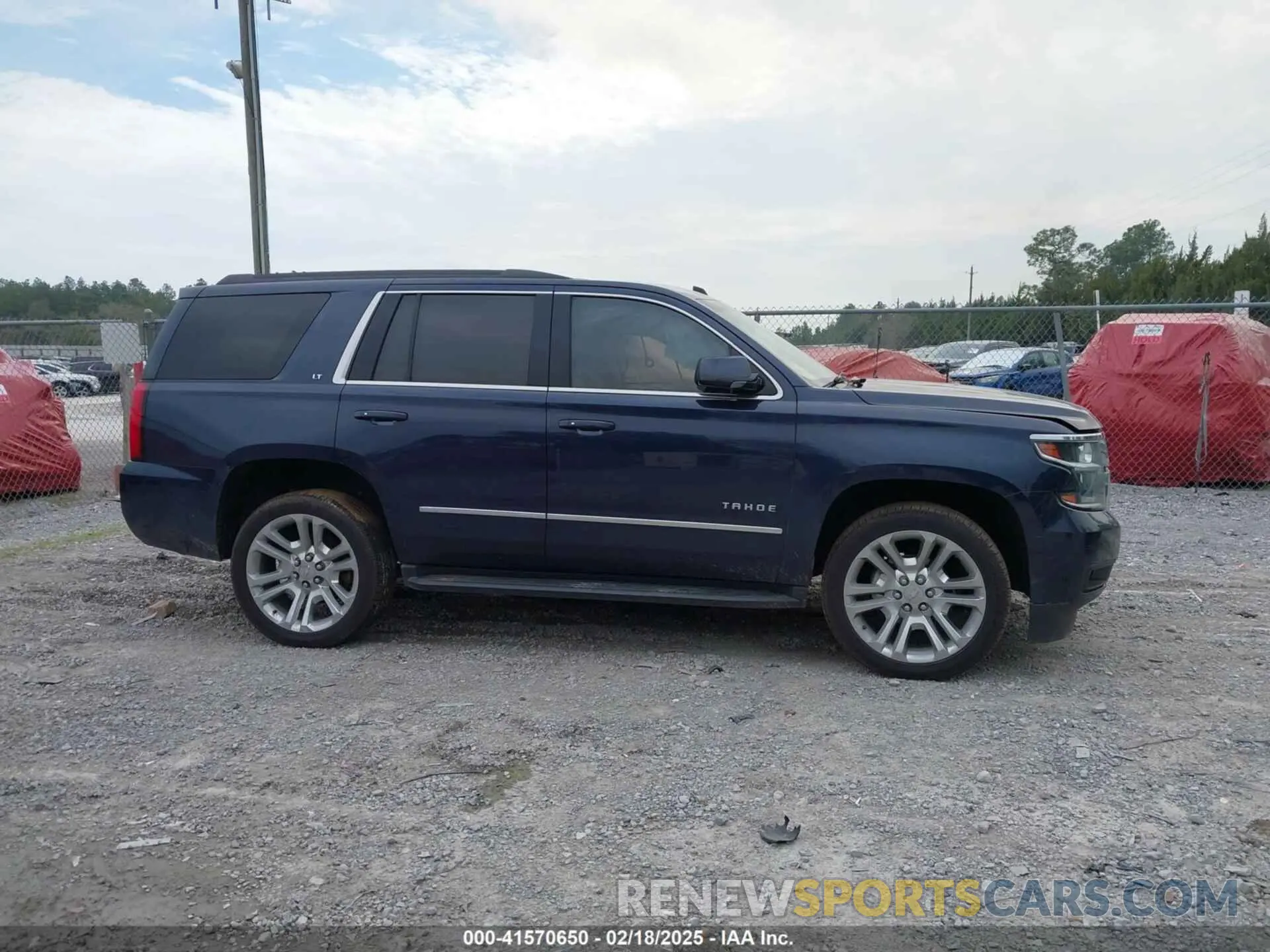 13 fotografías del automóvil dañado 1GNSCBKC7KR133119 CHEVROLET TAHOE 2019