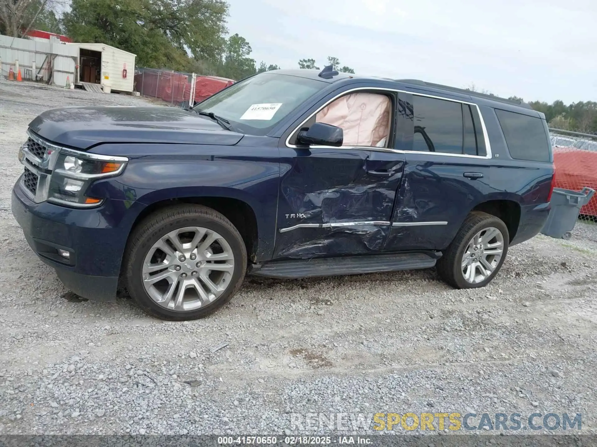 14 fotografías del automóvil dañado 1GNSCBKC7KR133119 CHEVROLET TAHOE 2019