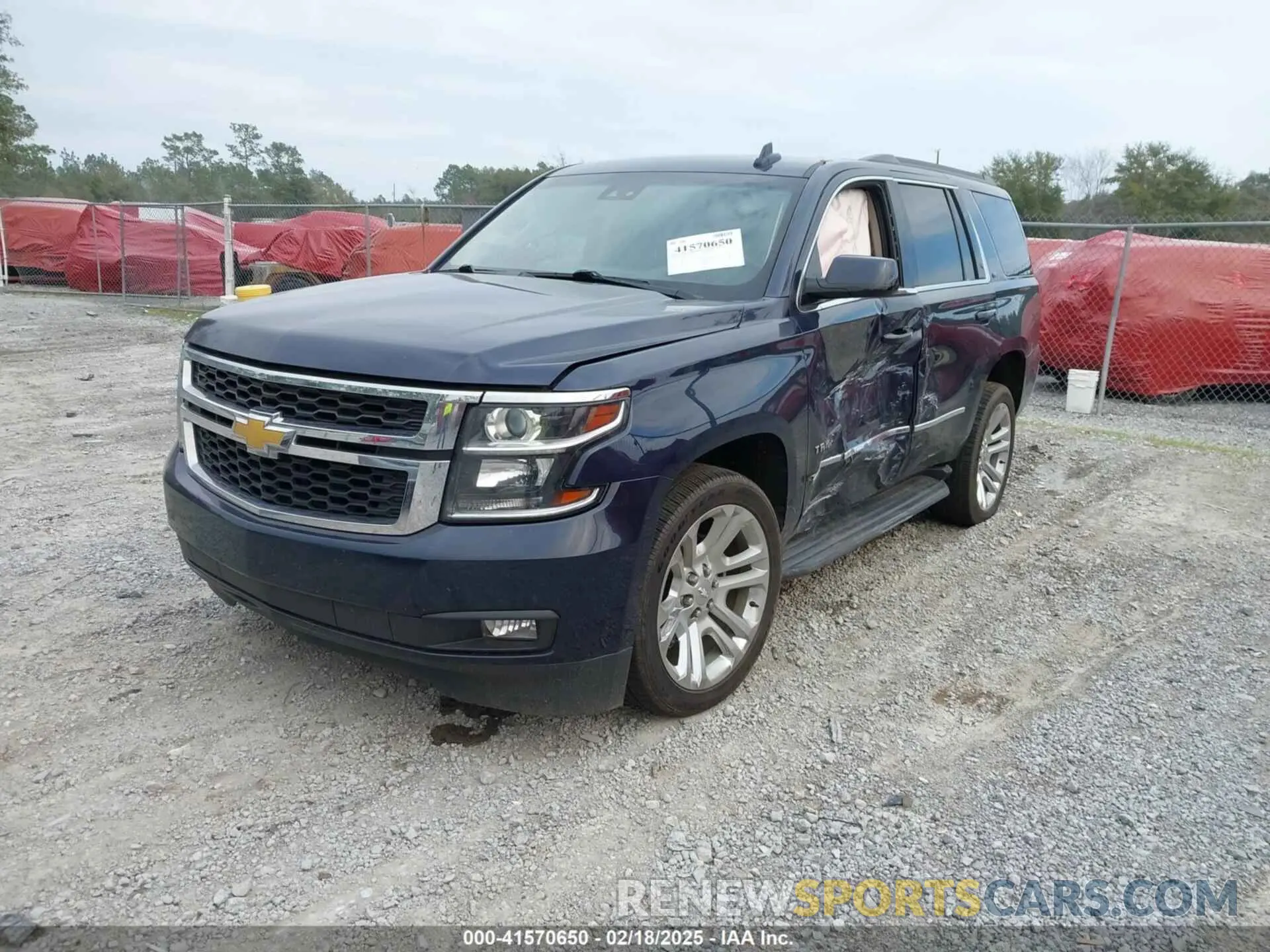2 fotografías del automóvil dañado 1GNSCBKC7KR133119 CHEVROLET TAHOE 2019