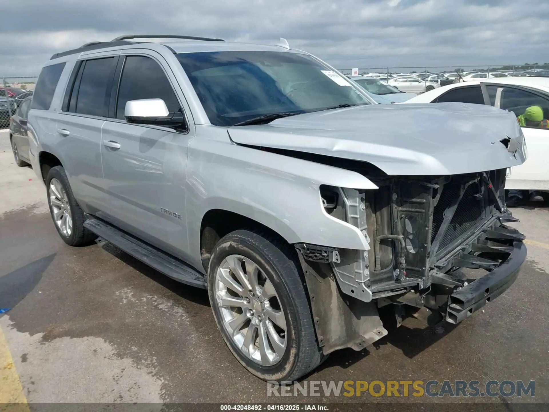 1 fotografías del automóvil dañado 1GNSCBKC7KR326466 CHEVROLET TAHOE 2019