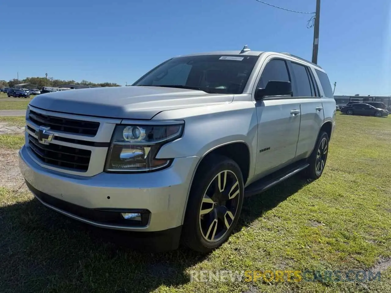 2 fotografías del automóvil dañado 1GNSCBKC9KR119772 CHEVROLET TAHOE 2019