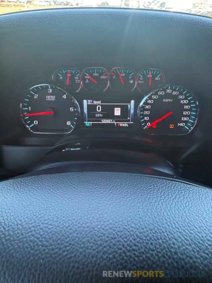 8 fotografías del automóvil dañado 1GNSCBKC9KR119772 CHEVROLET TAHOE 2019