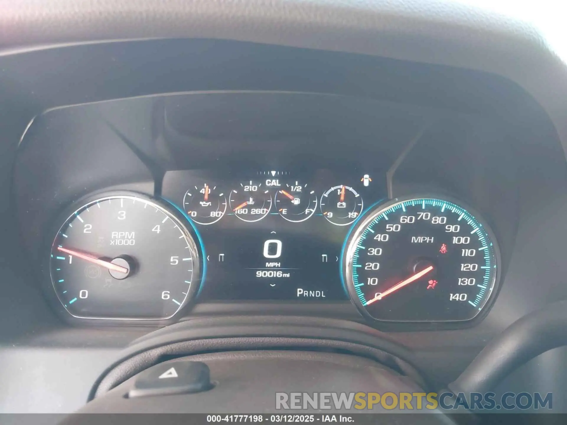 7 fotografías del automóvil dañado 1GNSCCKC9KR256636 CHEVROLET TAHOE 2019