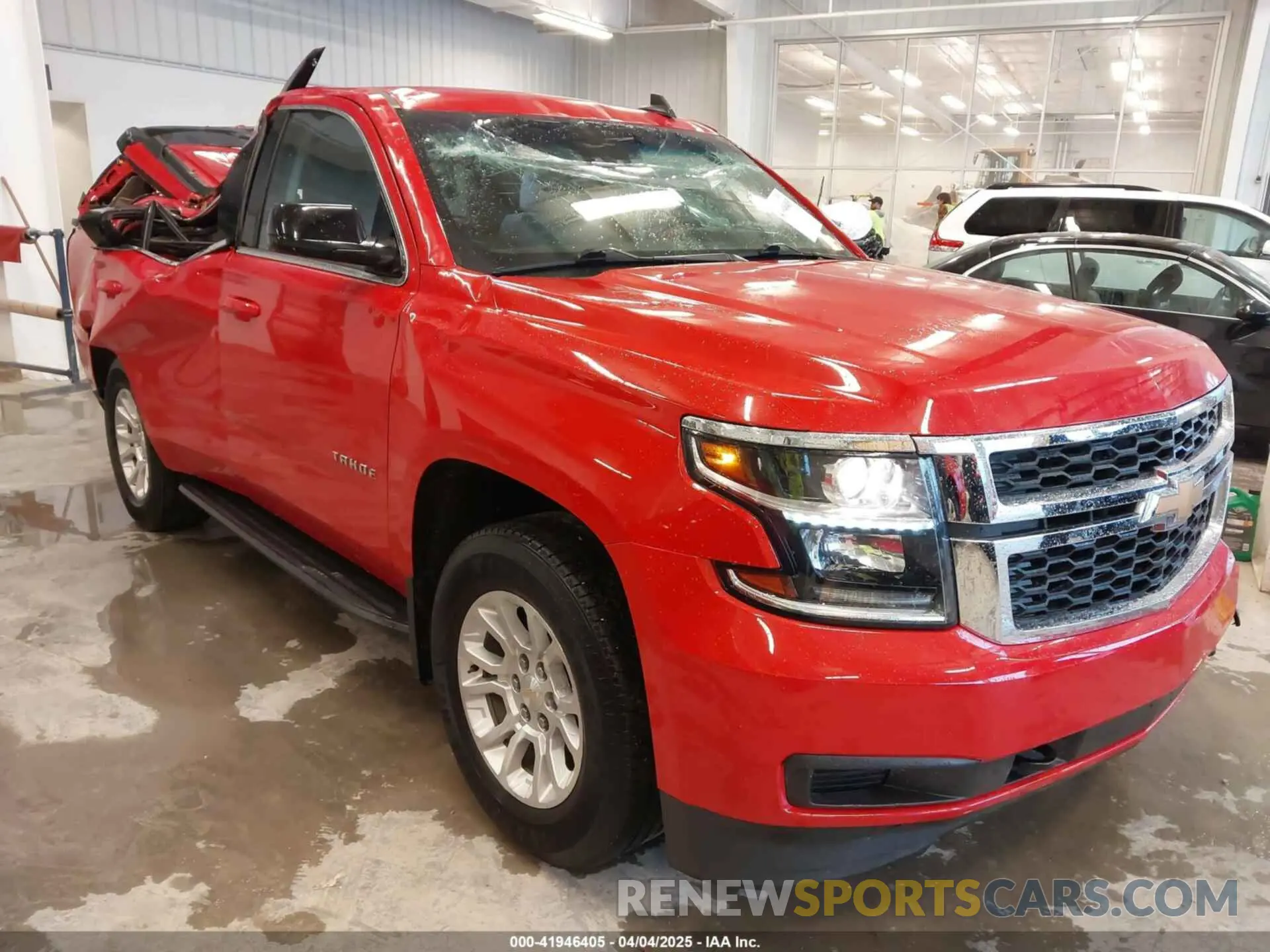 1 fotografías del automóvil dañado 1GNSKAEC4KR331746 CHEVROLET TAHOE 2019