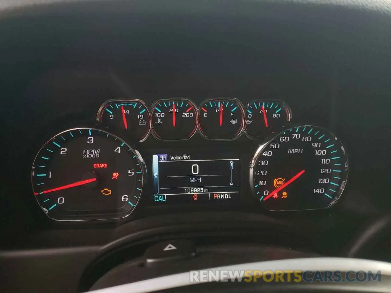 9 fotografías del automóvil dañado 1GNSKAKC4KR139263 CHEVROLET TAHOE 2019