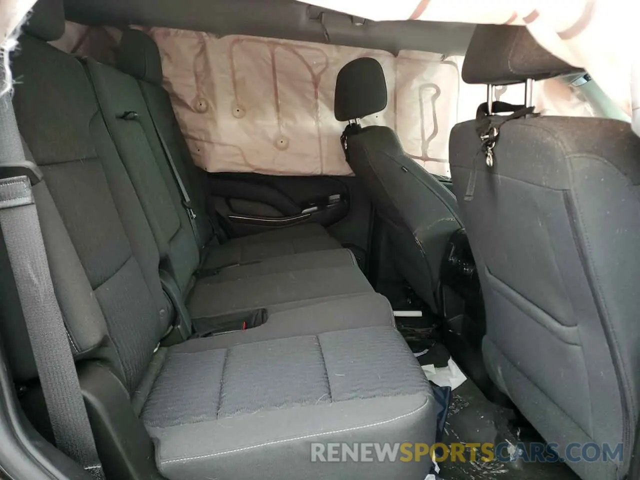 11 fotografías del automóvil dañado 1GNSKAKC4KR363987 CHEVROLET TAHOE 2019