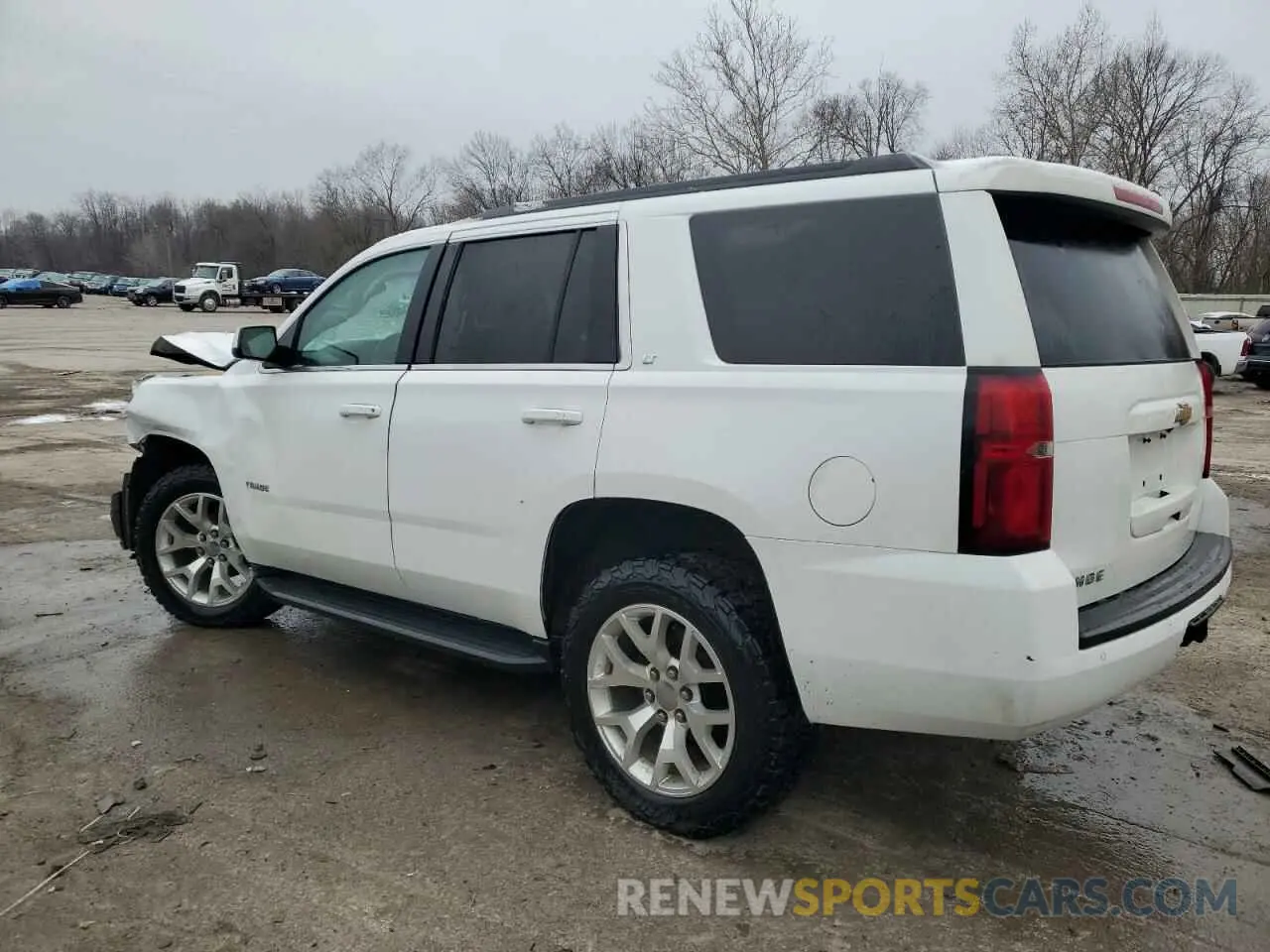 2 fotografías del automóvil dañado 1GNSKBKC0KR122479 CHEVROLET TAHOE 2019