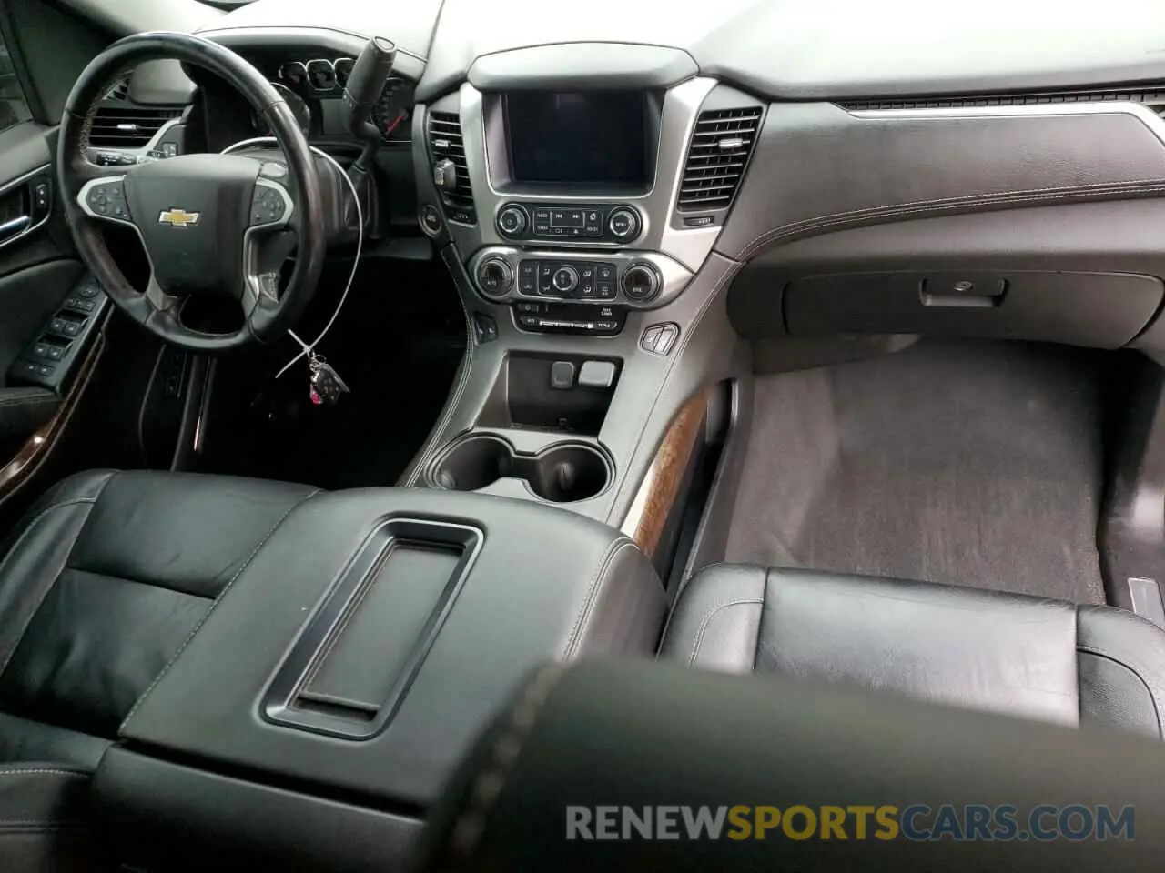 8 fotografías del automóvil dañado 1GNSKBKC0KR192810 CHEVROLET TAHOE 2019