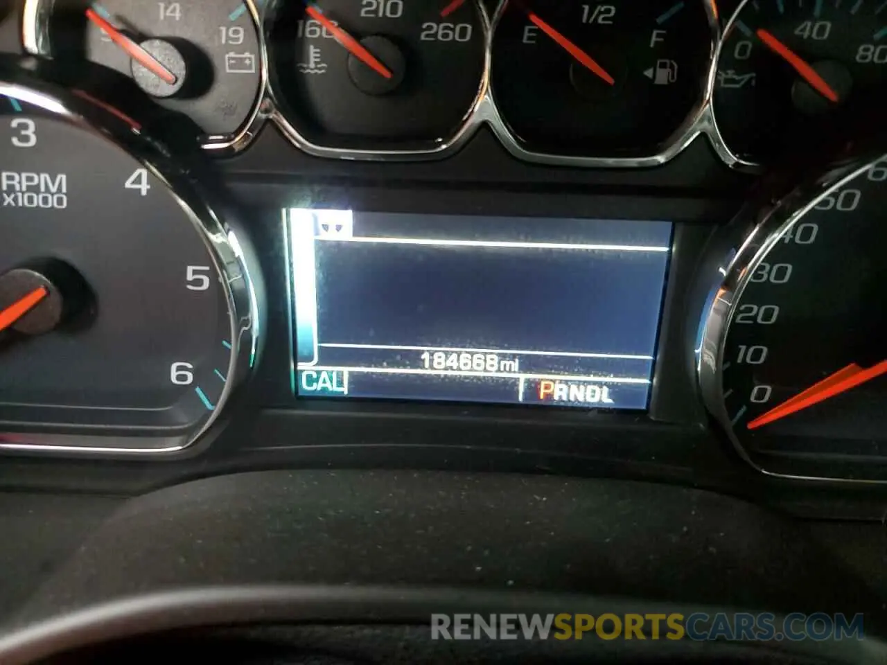 9 fotografías del automóvil dañado 1GNSKBKC0KR192810 CHEVROLET TAHOE 2019