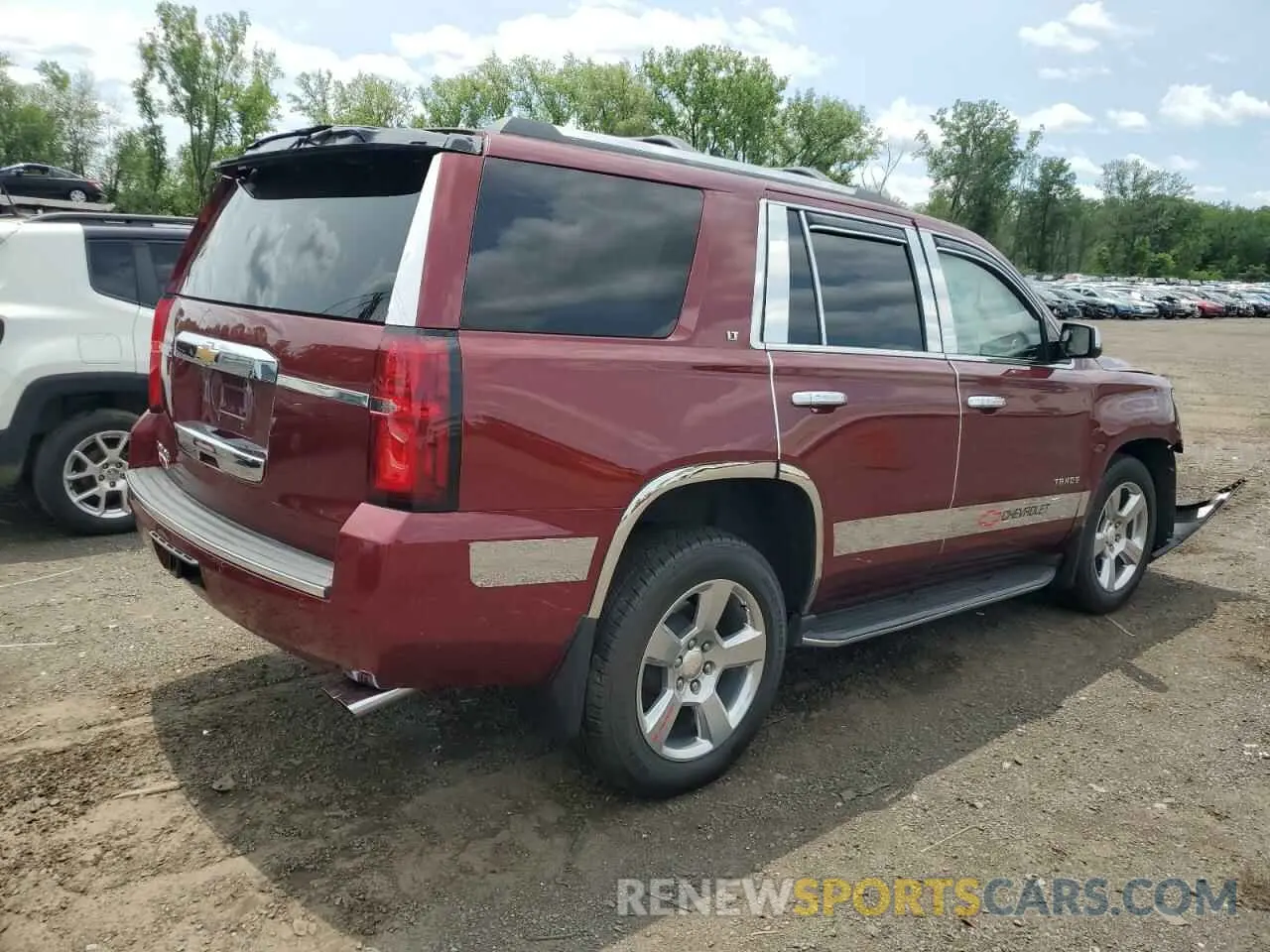 3 fotografías del automóvil dañado 1GNSKBKC0KR297105 CHEVROLET TAHOE 2019