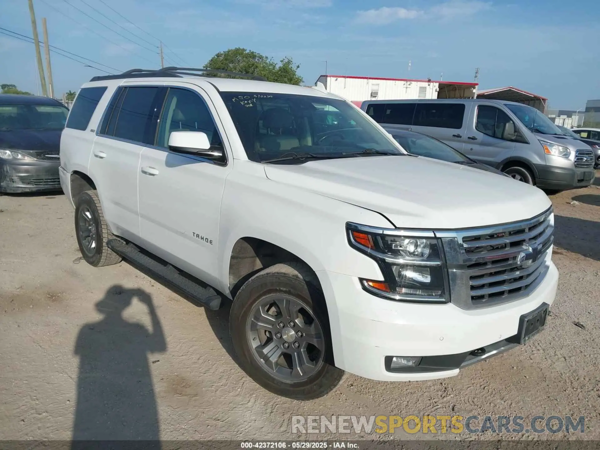 1 fotografías del automóvil dañado 1GNSKBKC2KR253915 CHEVROLET TAHOE 2019