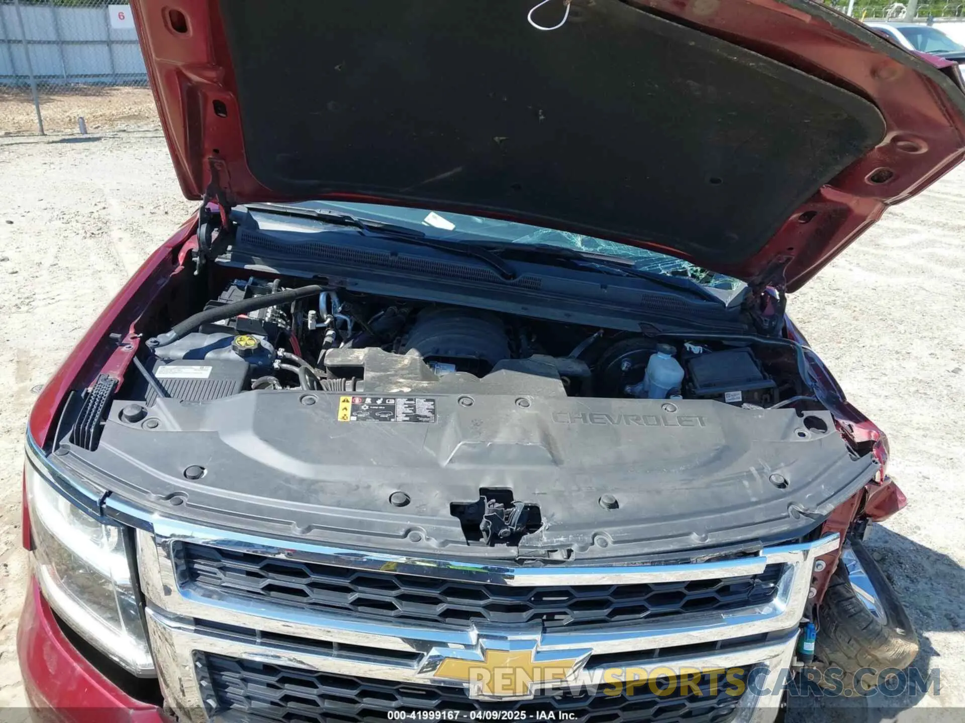 10 fotografías del automóvil dañado 1GNSKBKC2KR338107 CHEVROLET TAHOE 2019