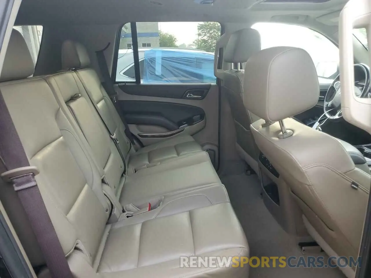 11 fotografías del automóvil dañado 1GNSKBKC2KR349527 CHEVROLET TAHOE 2019