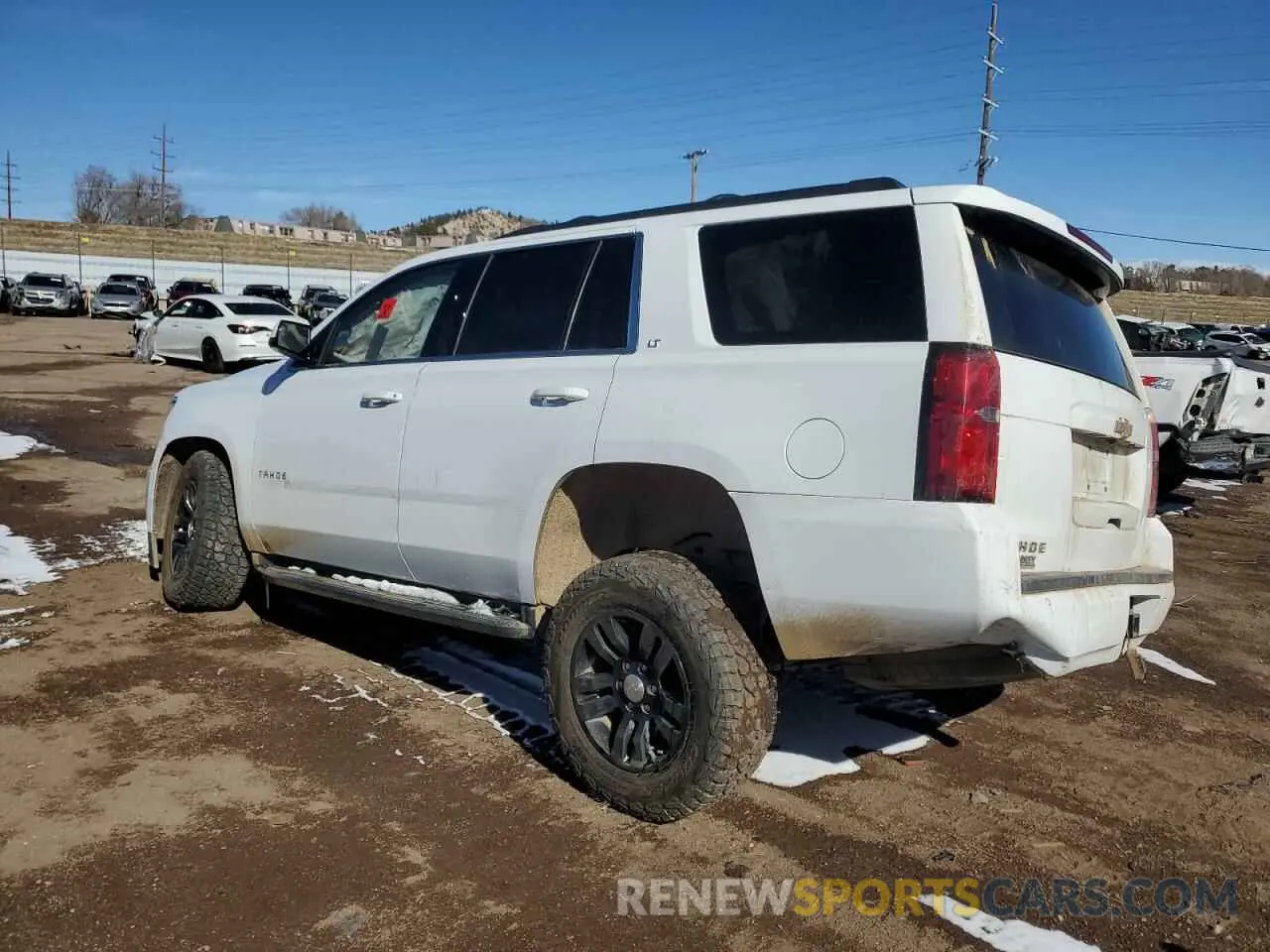 2 fotografías del automóvil dañado 1GNSKBKC3KR295753 CHEVROLET TAHOE 2019