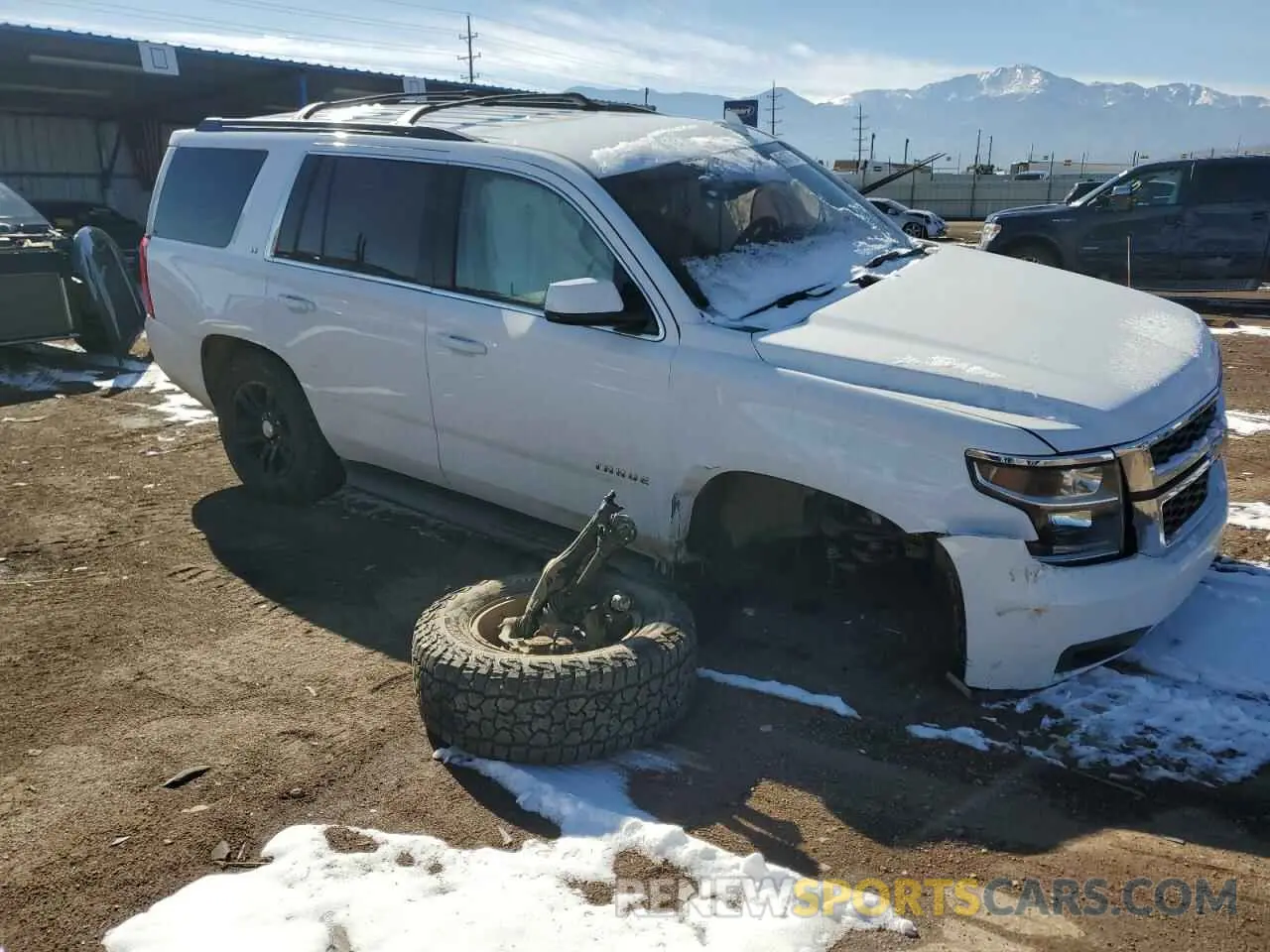4 fotografías del automóvil dañado 1GNSKBKC3KR295753 CHEVROLET TAHOE 2019