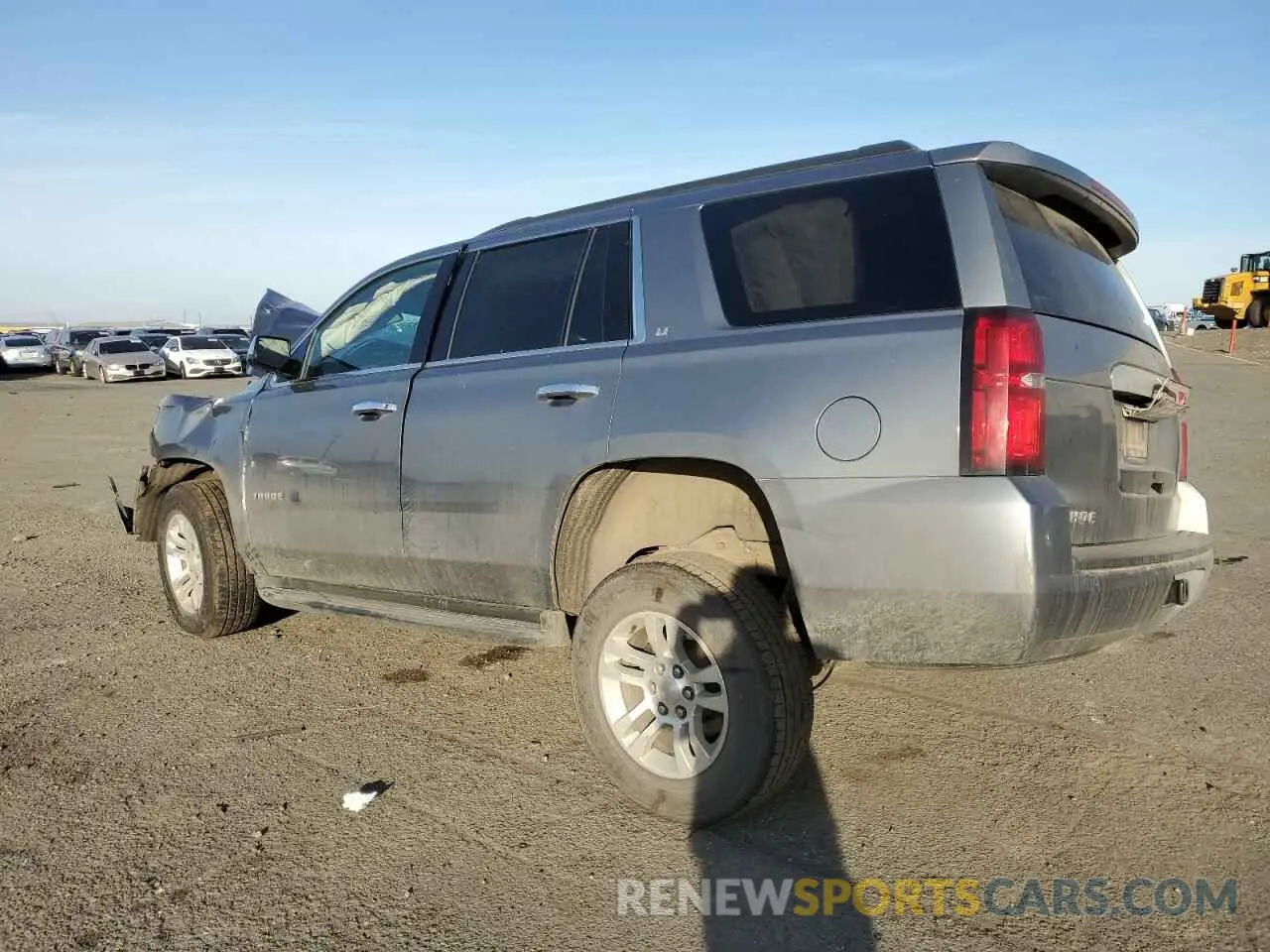 2 fotografías del automóvil dañado 1GNSKBKC3KR398820 CHEVROLET TAHOE 2019