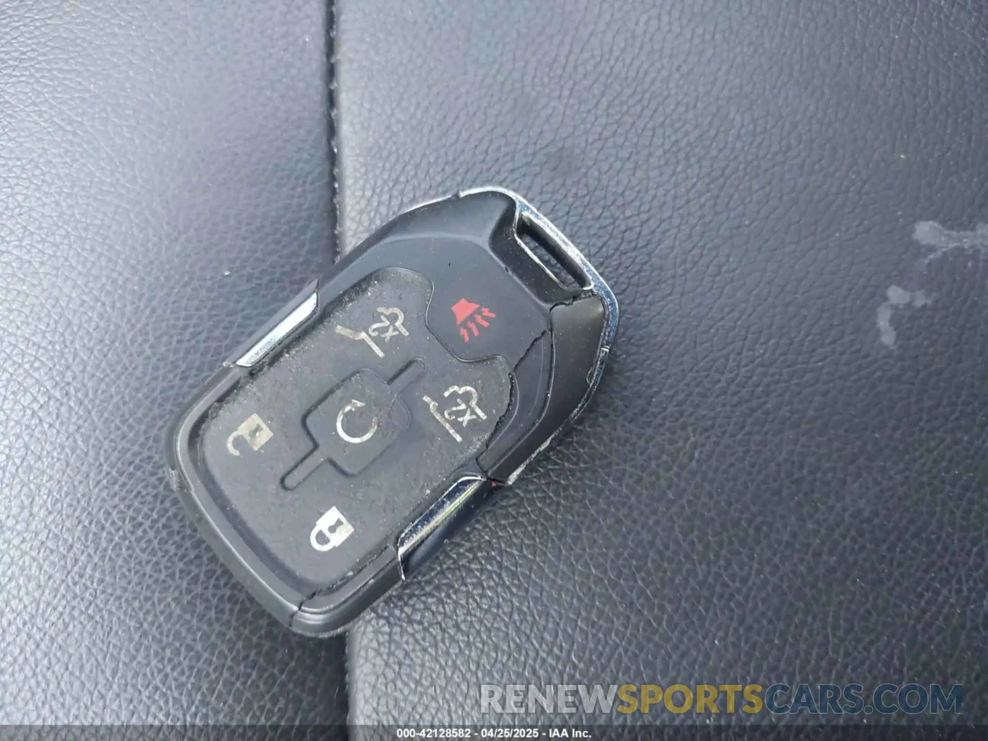 11 fotografías del automóvil dañado 1GNSKBKC4KR391312 CHEVROLET TAHOE 2019