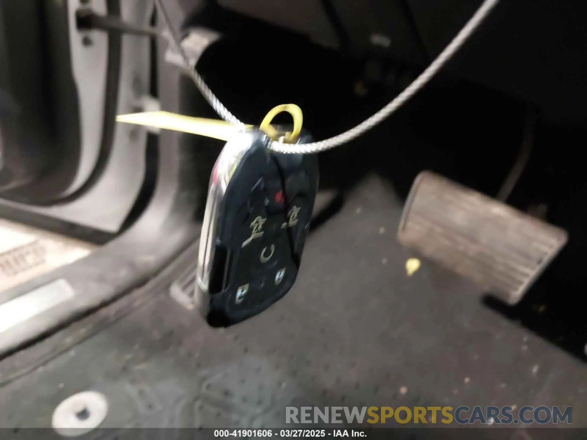 11 fotografías del automóvil dañado 1GNSKBKC5KR280204 CHEVROLET TAHOE 2019
