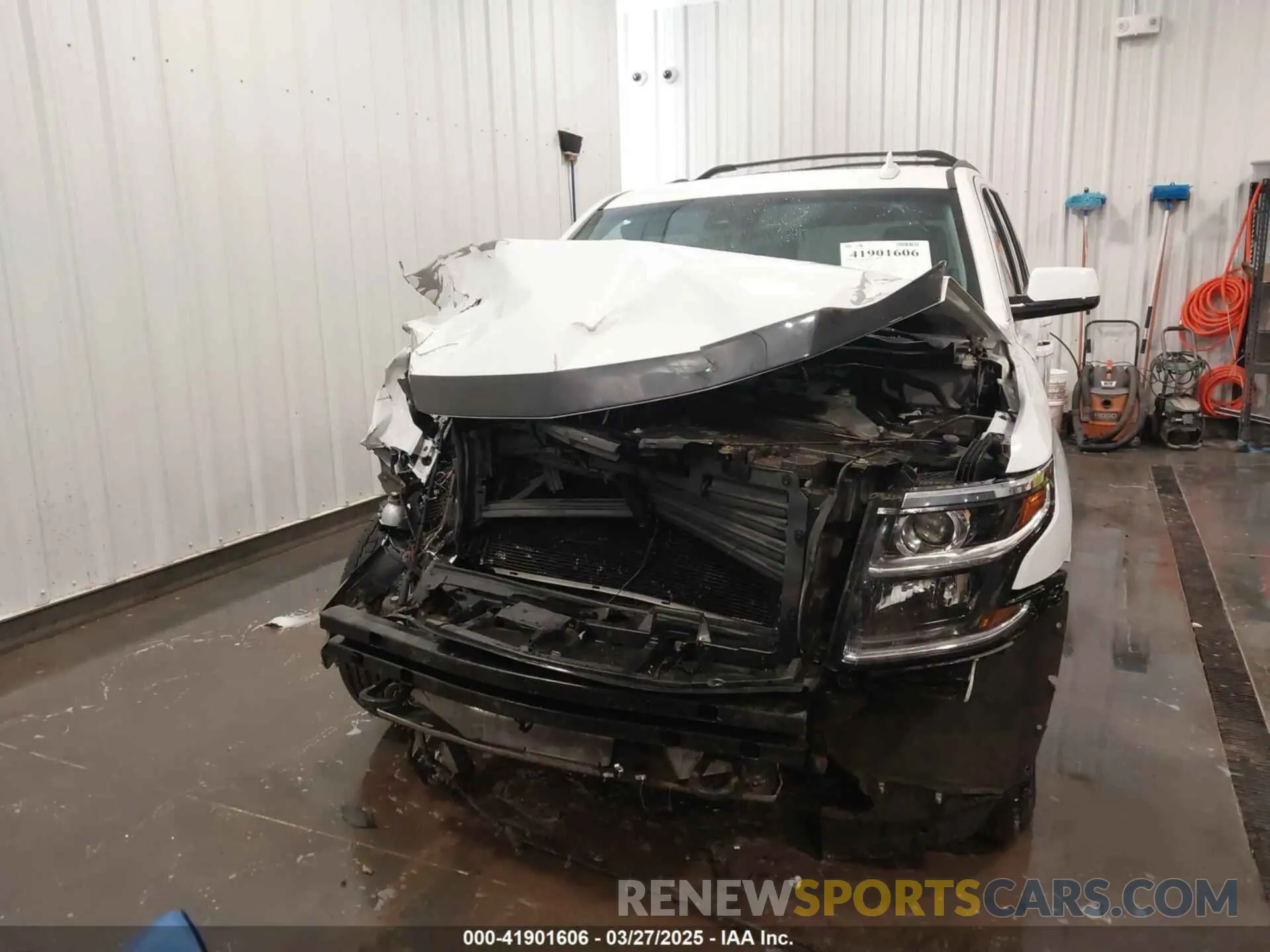 12 fotografías del automóvil dañado 1GNSKBKC5KR280204 CHEVROLET TAHOE 2019