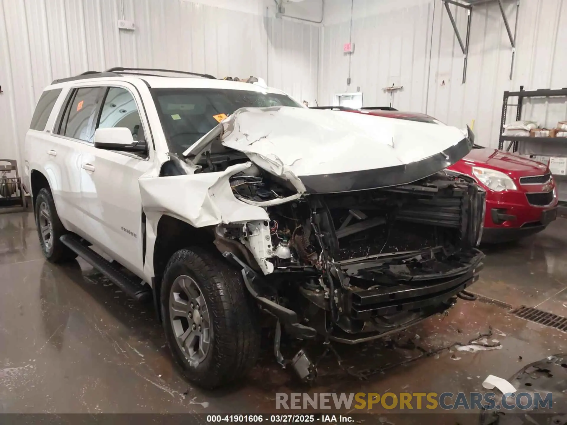 6 fotografías del automóvil dañado 1GNSKBKC5KR280204 CHEVROLET TAHOE 2019