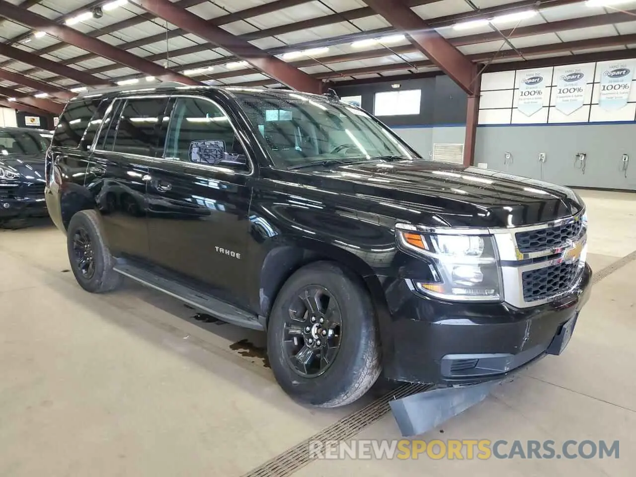 4 fotografías del automóvil dañado 1GNSKBKC6KR123068 CHEVROLET TAHOE 2019