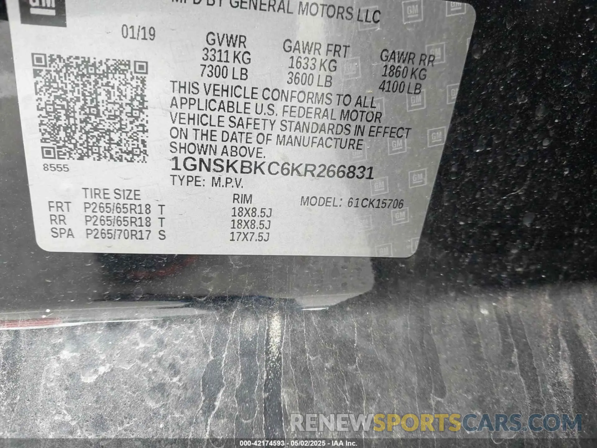 9 fotografías del automóvil dañado 1GNSKBKC6KR266831 CHEVROLET TAHOE 2019