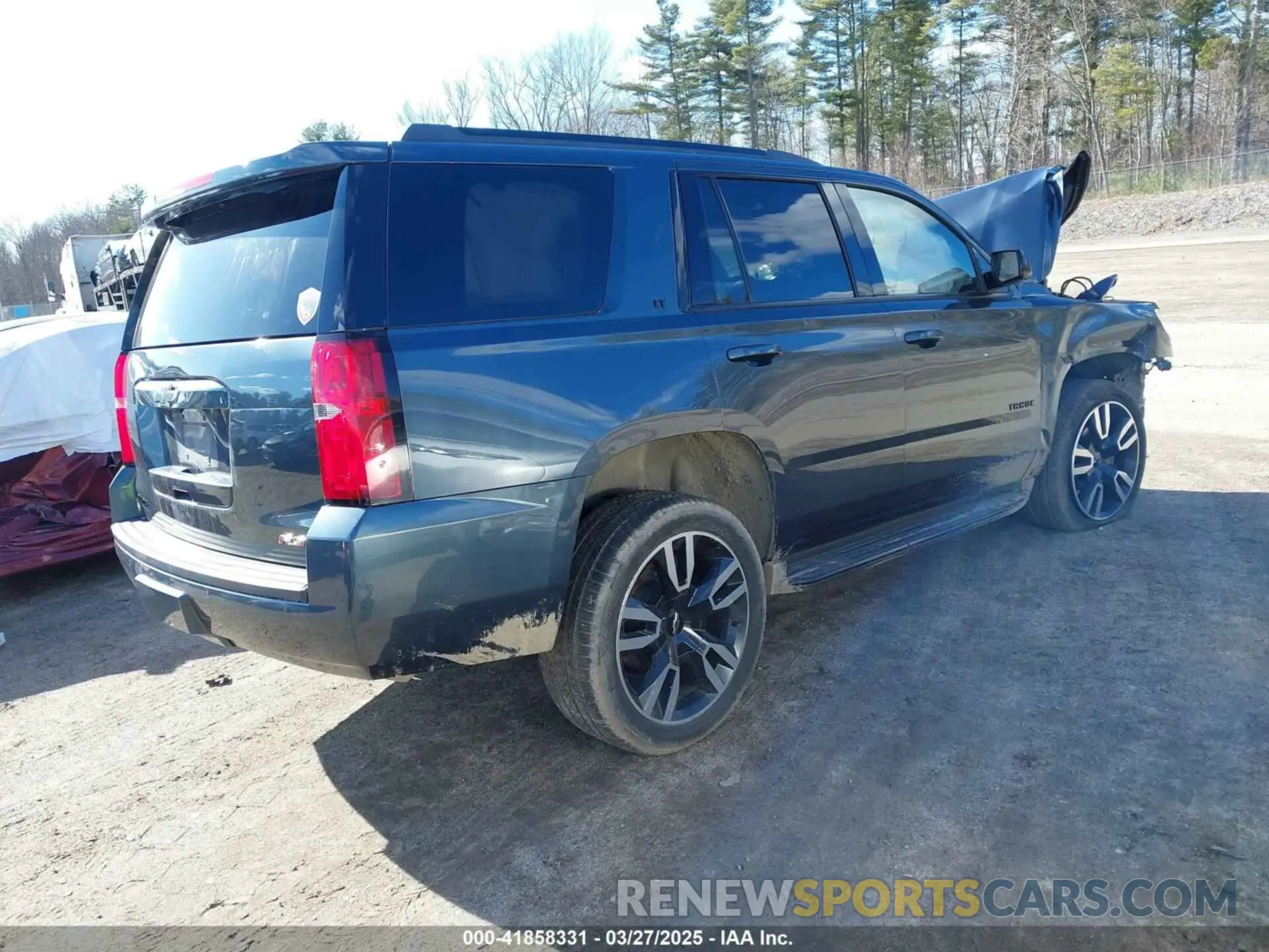 4 fotografías del automóvil dañado 1GNSKBKC7KR339155 CHEVROLET TAHOE 2019