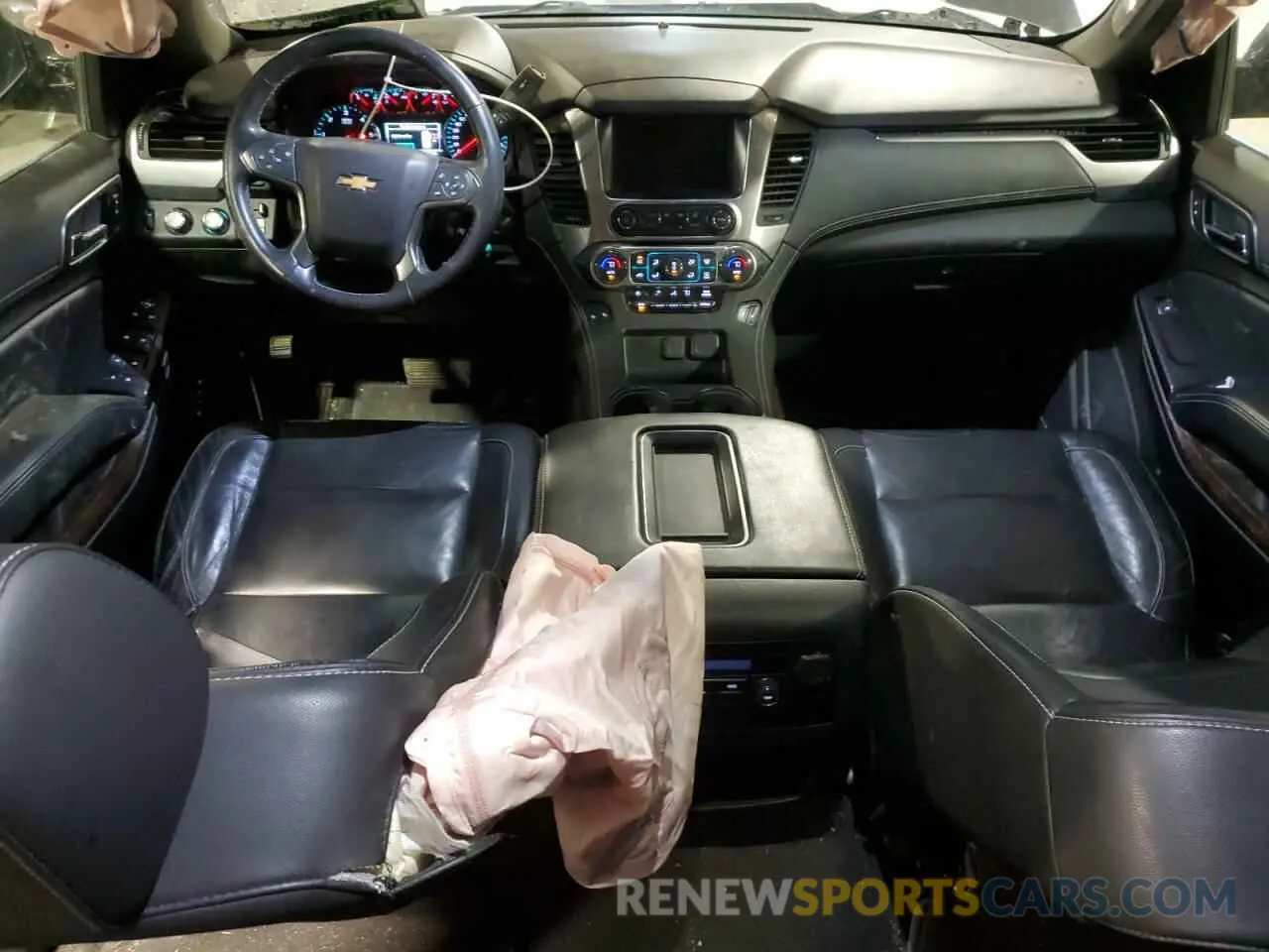 8 fotografías del automóvil dañado 1GNSKBKC7KR352620 CHEVROLET TAHOE 2019