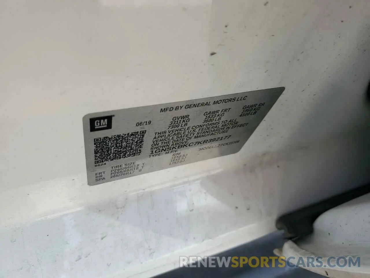 13 fotografías del automóvil dañado 1GNSKBKC7KR392177 CHEVROLET TAHOE 2019